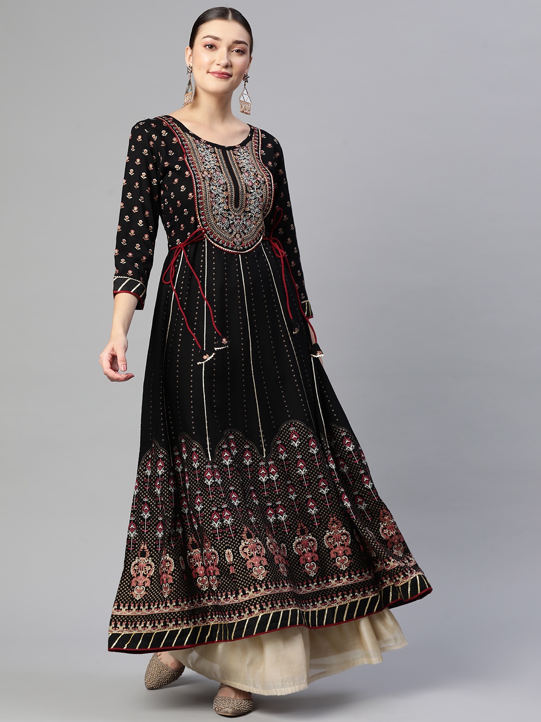 

SheWill Women Black Ethnic Motifs Foil Printed Gotta Patti A-Line Kurta