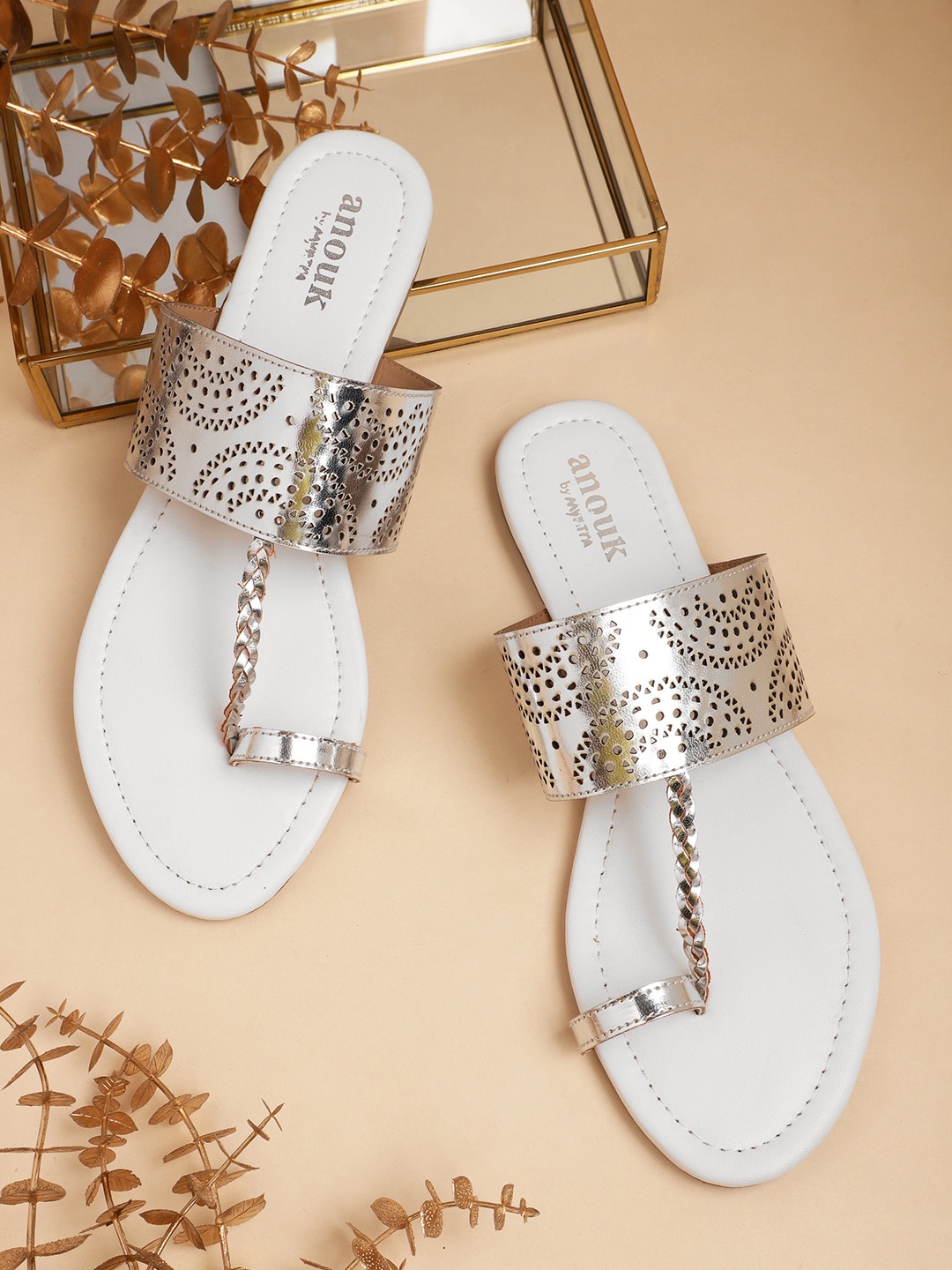 

Anouk Women Laser Cut Detail One Toe Flats, Silver