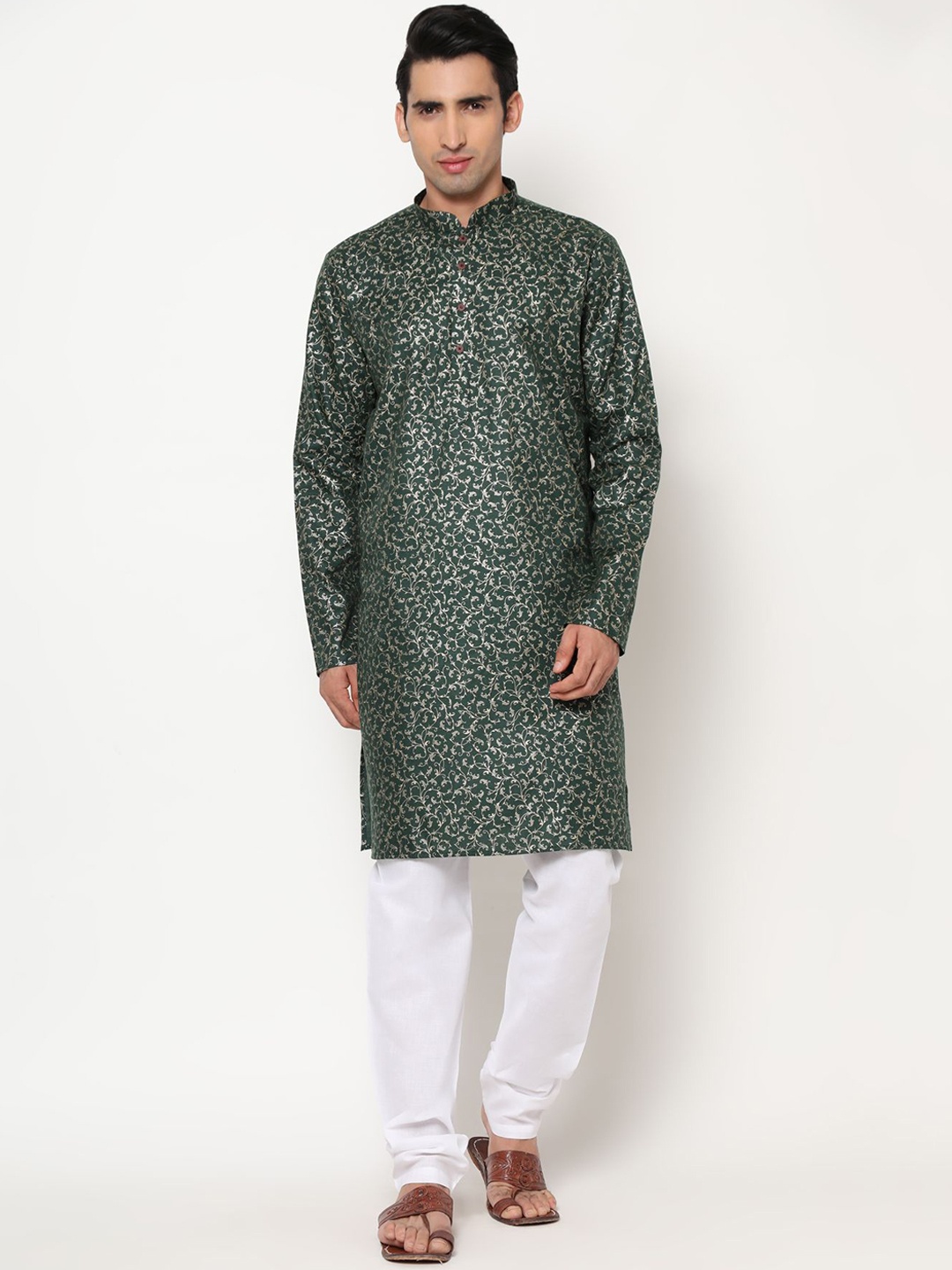 

Phenav Men Green Ethnic Motifs Printed Thread Work Pure Cotton Kurta with Pyjamas