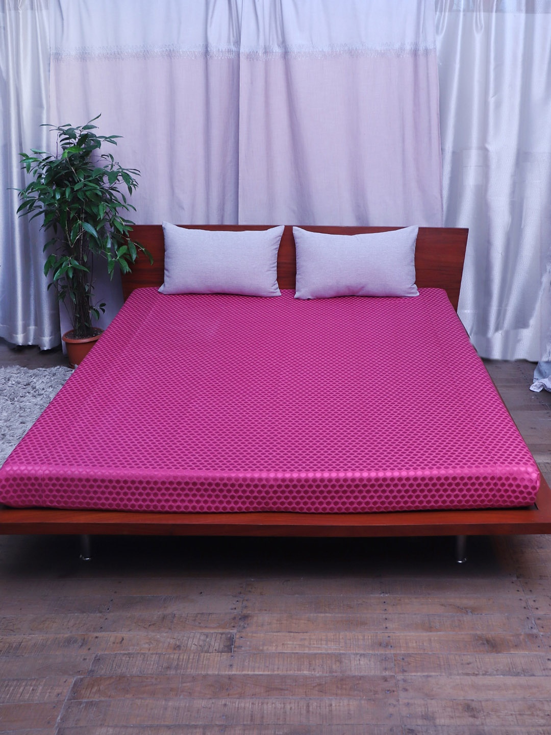 

Zeba World Geometric Printed Double Queen Bed Cover With 2 Pillow Covers, Pink