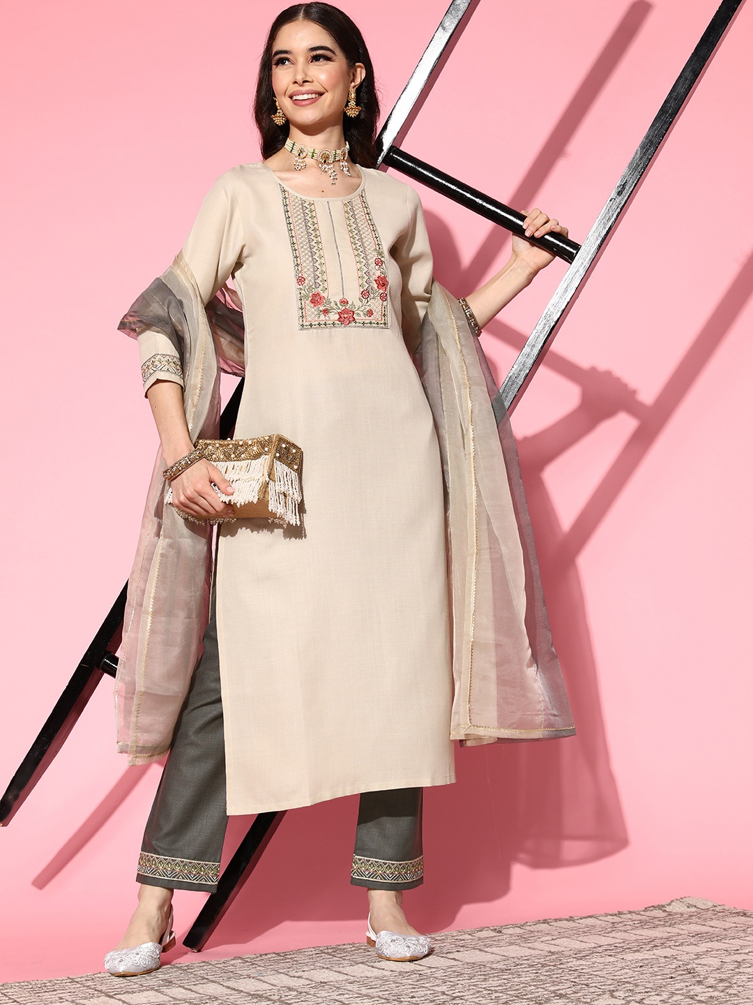 

SheWill Off White & Grey Floral Embroidered Kurta with Trousers & With Dupatta