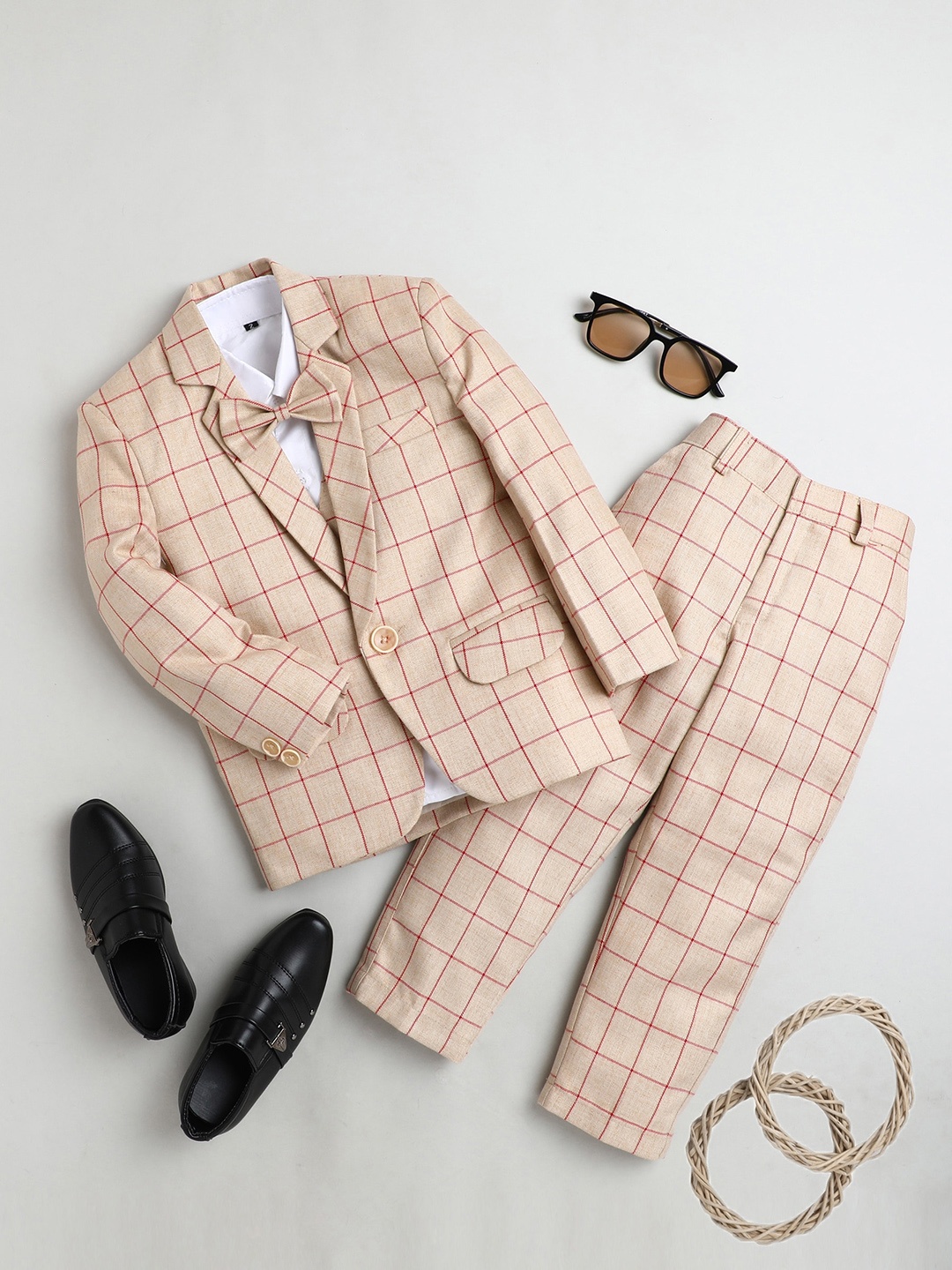 

Jeetethnics Boys Beige & Red Checked 4 Piece Single-Breasted Suit