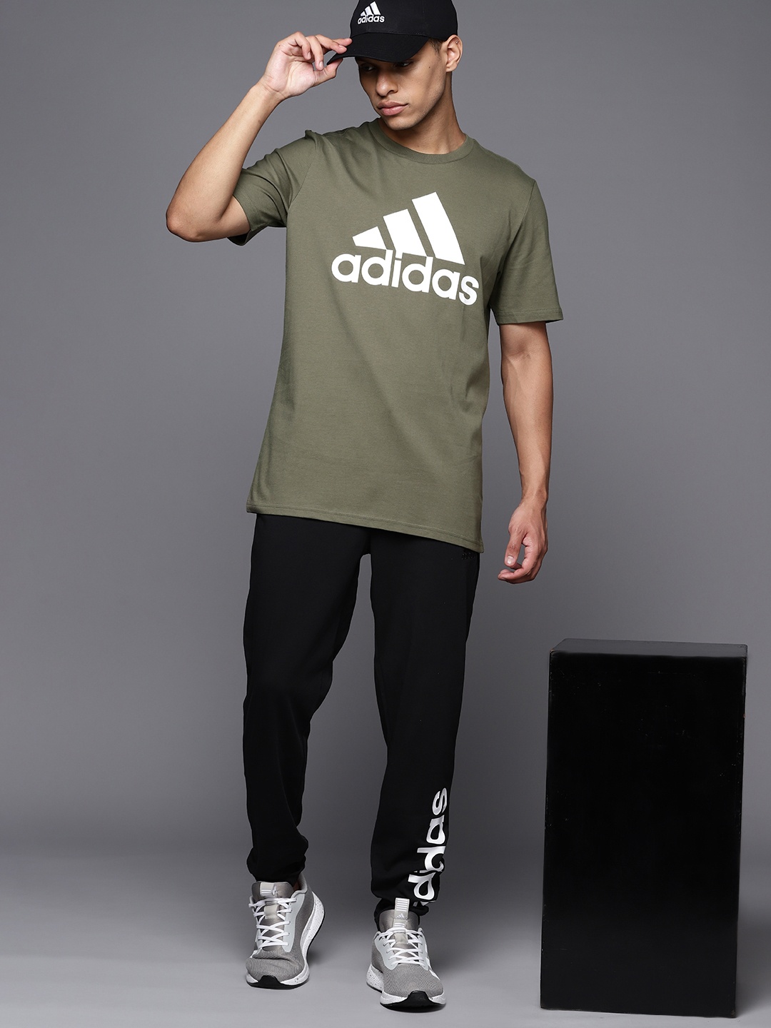

ADIDAS Men Brand Logo Printed Single Jersey Pure Cotton T-shirt, Olive