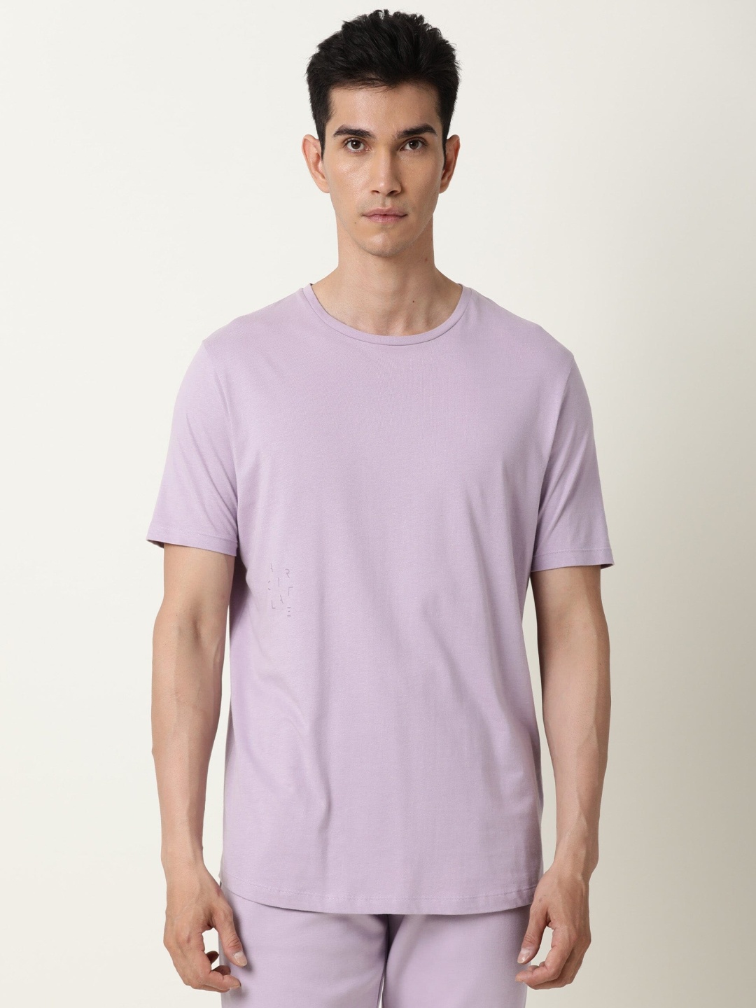 

ARTICALE Men Lavender Solid Slim Fit Cotton T-shirt