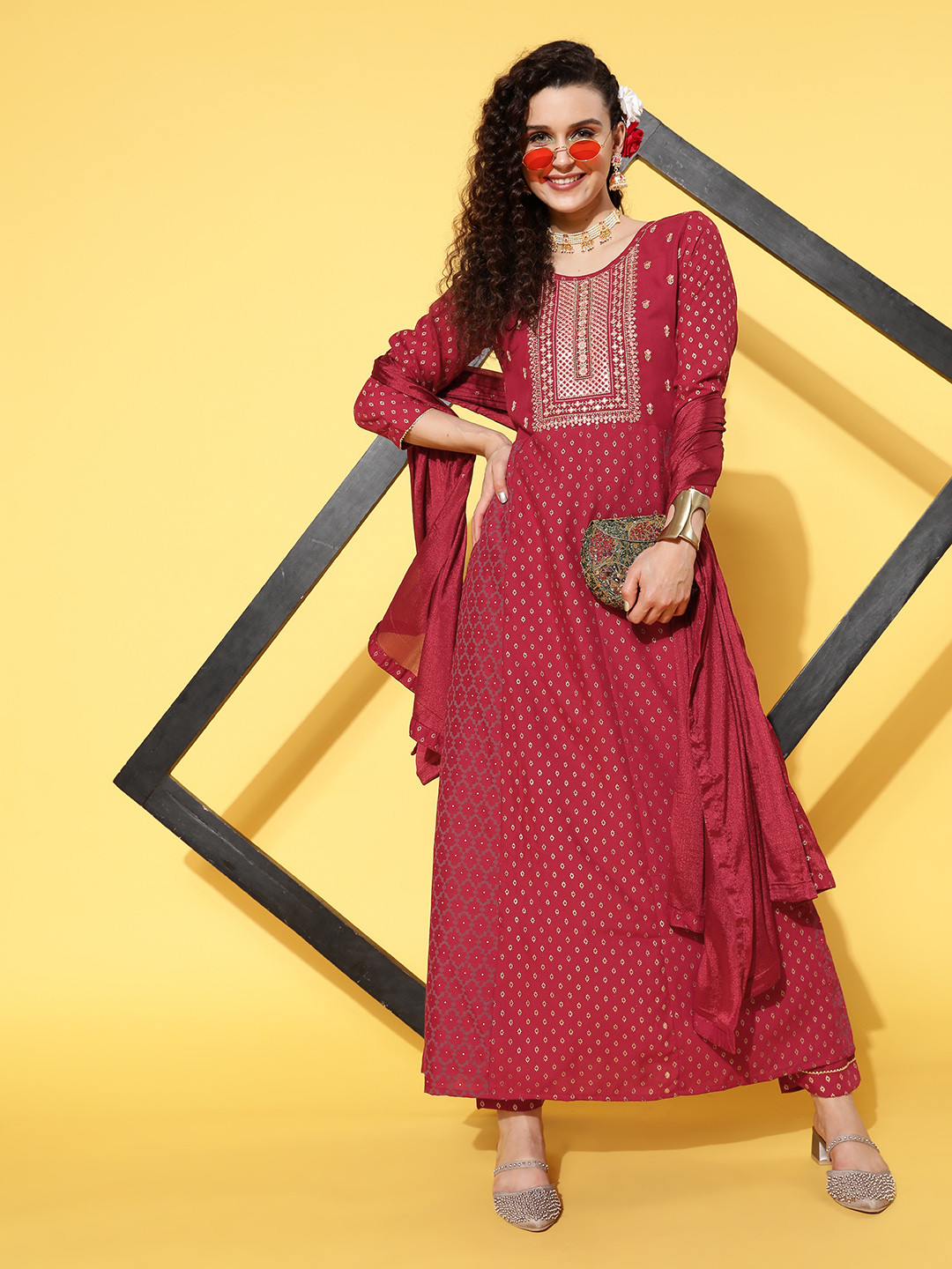 

SheWill Women Maroon Ethnic Motifs Printed Kurta Set with Dupatta