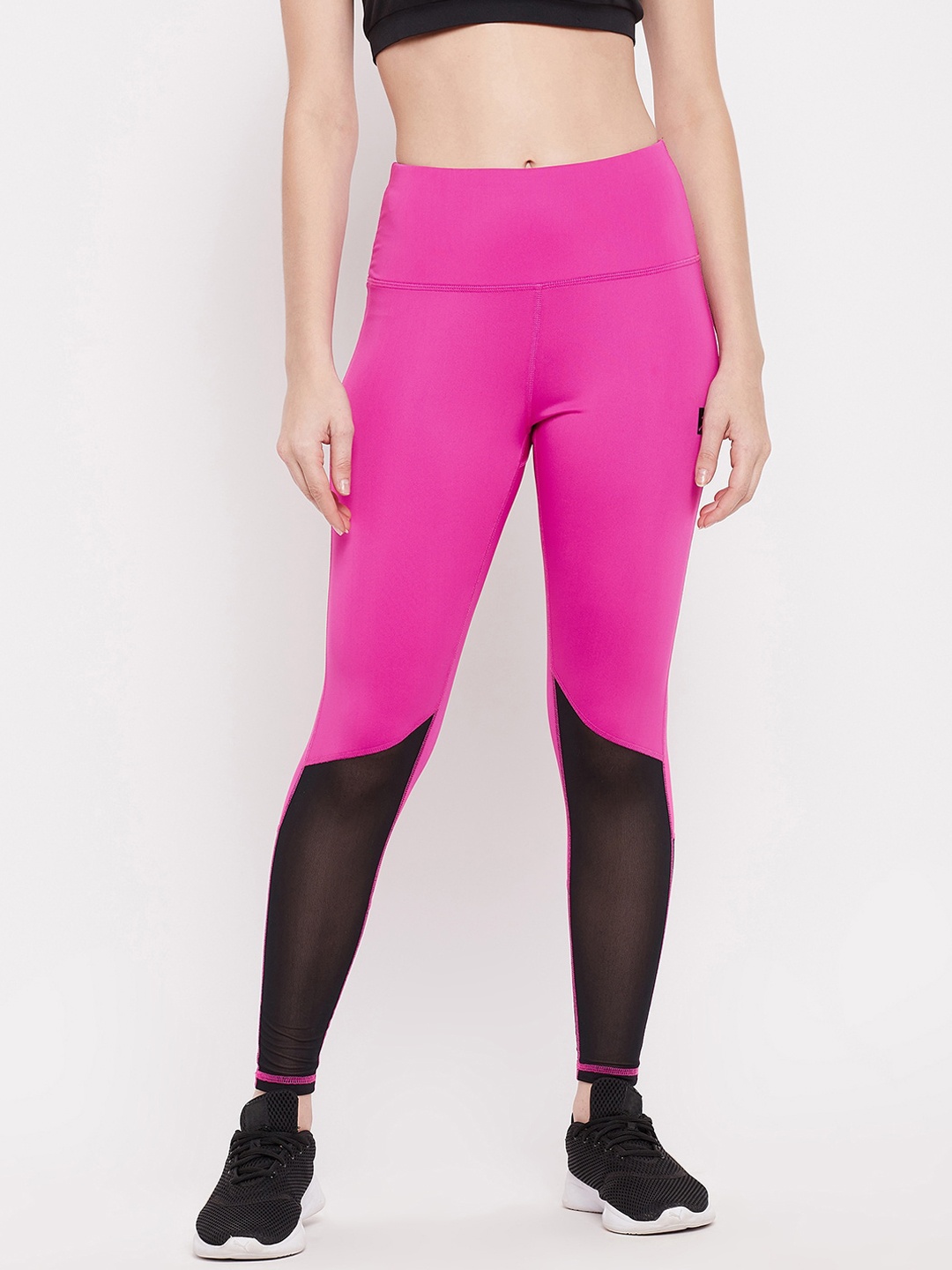 

UNPAR Women Pink & Black Solid Ankle Length Training Tights