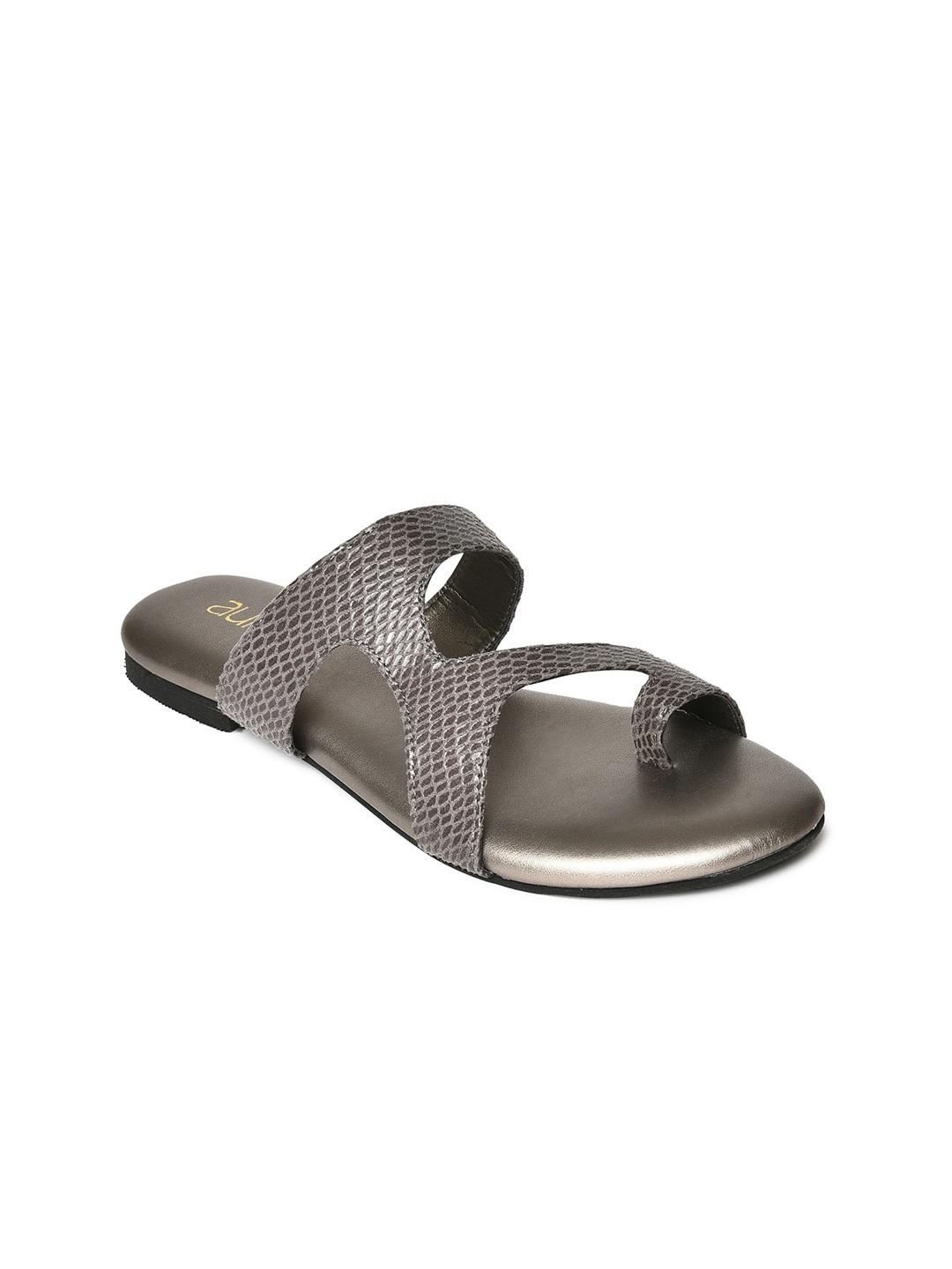 

AURELIA Women Silver-Toned Textured One Toe Flats