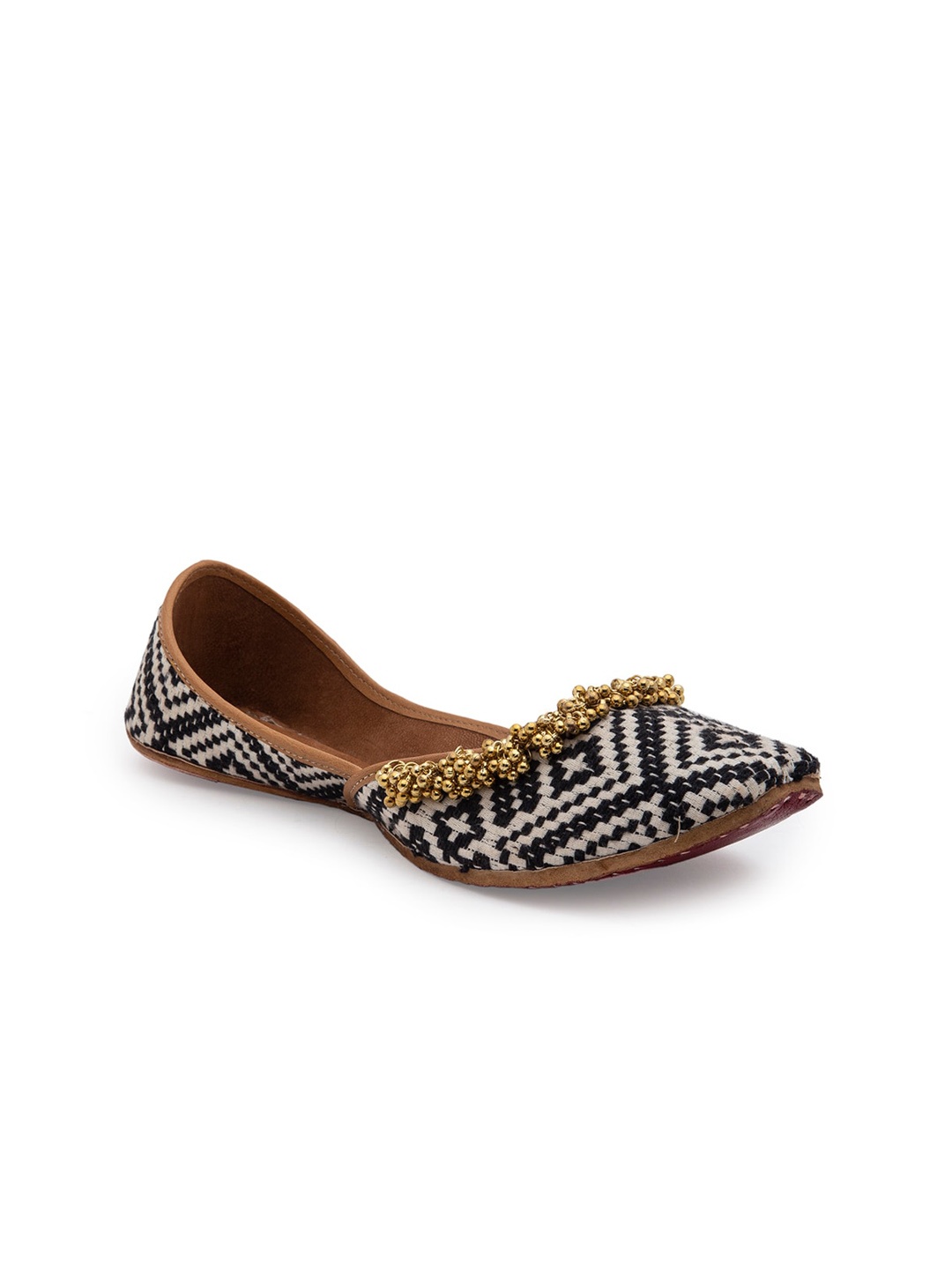 

5 ELEMENTS Women Black Printed Ethnic Mojaris Flats