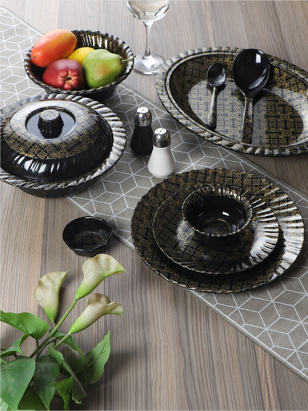

CDI 46 Pieces Black & Gold-Toned Dishwasher & Microwave Safe Melamine Glossy Dinner Set