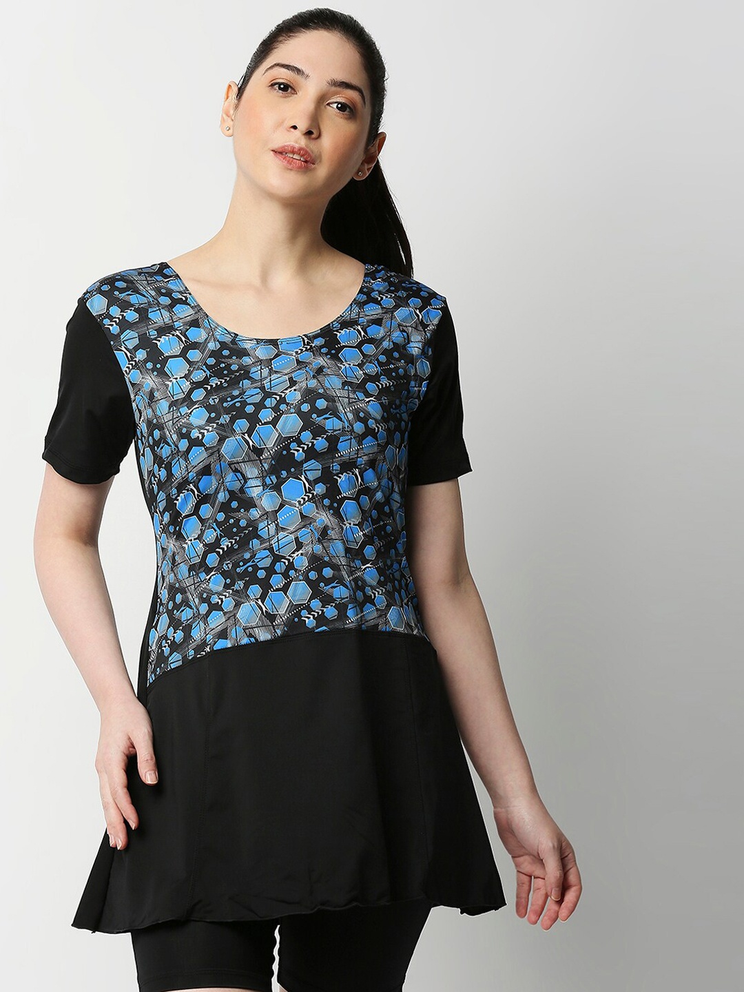 

Black Panther Women Black & Blue Geometric Printed Pantsuit