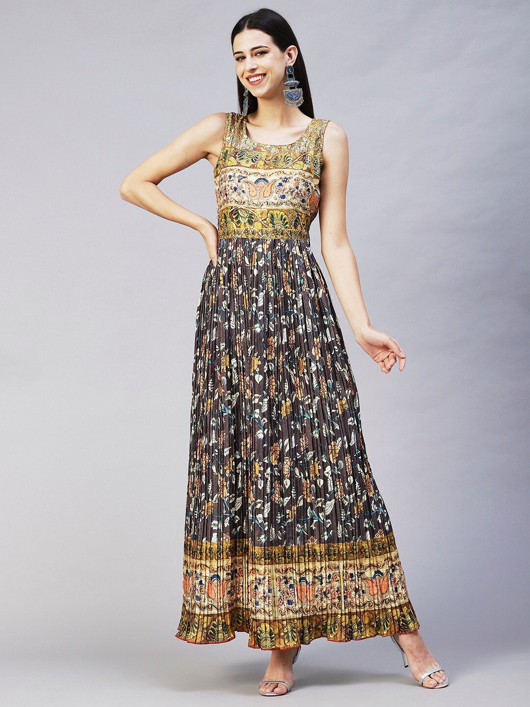 

FASHOR Women Charcoal Ethnic Motifs Round Neck Maxi Dress