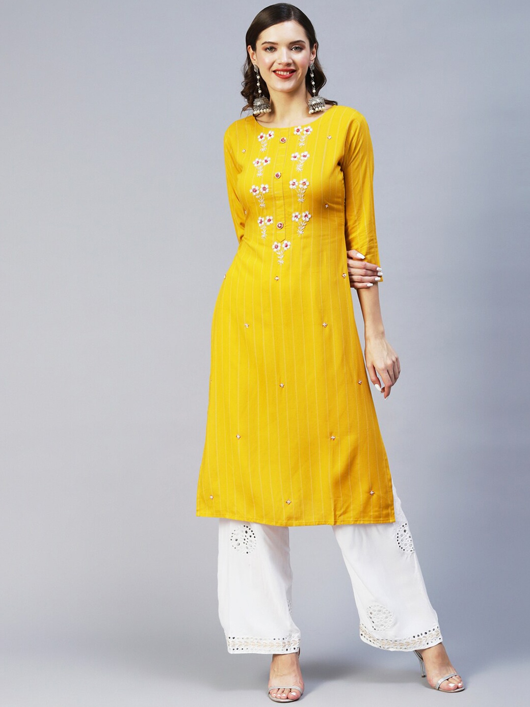 

FASHOR Round Neck Floral Embroidered Straight Kurta, Yellow