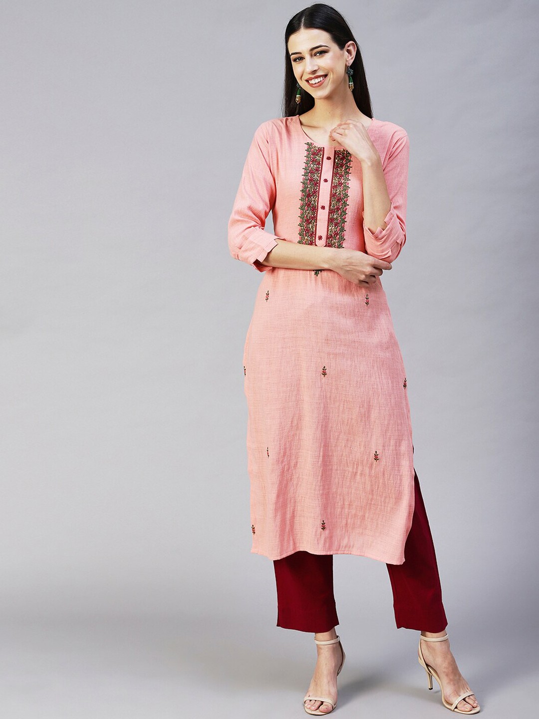 

FASHOR Women Pink Floral Embroidered Floral Kurta