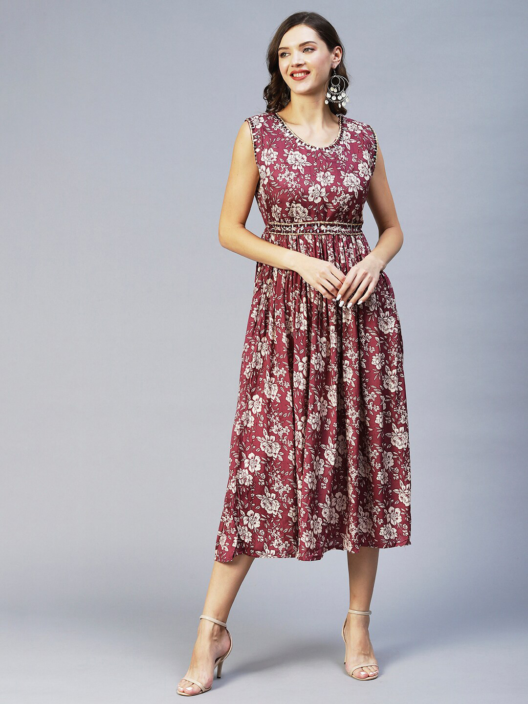 

FASHOR Women Mauve & 0ff-White Floral Printed Midi Round Neck Dress