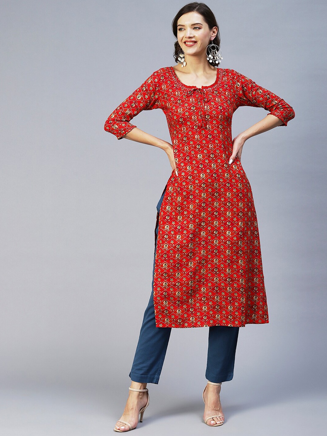 

FASHOR Women Red Floral Printed Thread Work Kurta