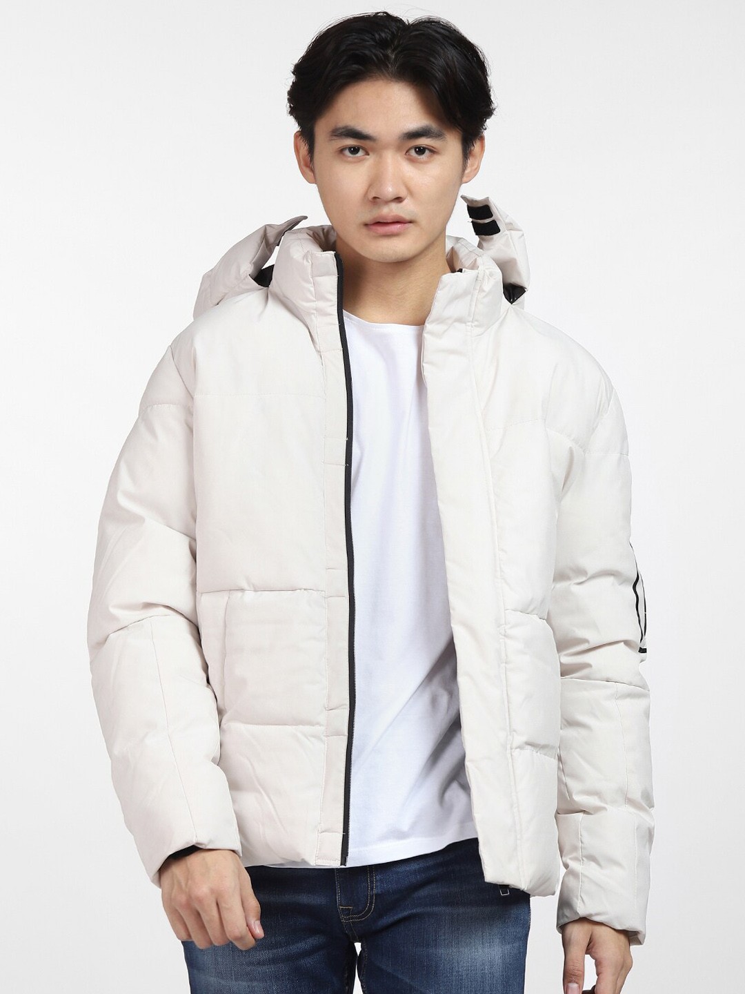 

Jack & Jones Men Off White Solid Hooded Padded Jacket