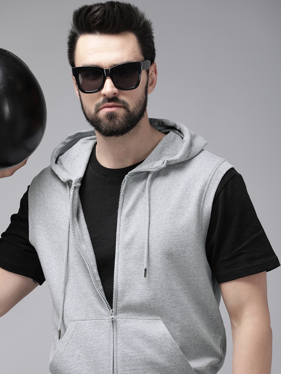 

Roadster The Lifestyle Co. Men Grey Melange Solid Hooded Sweatshirt