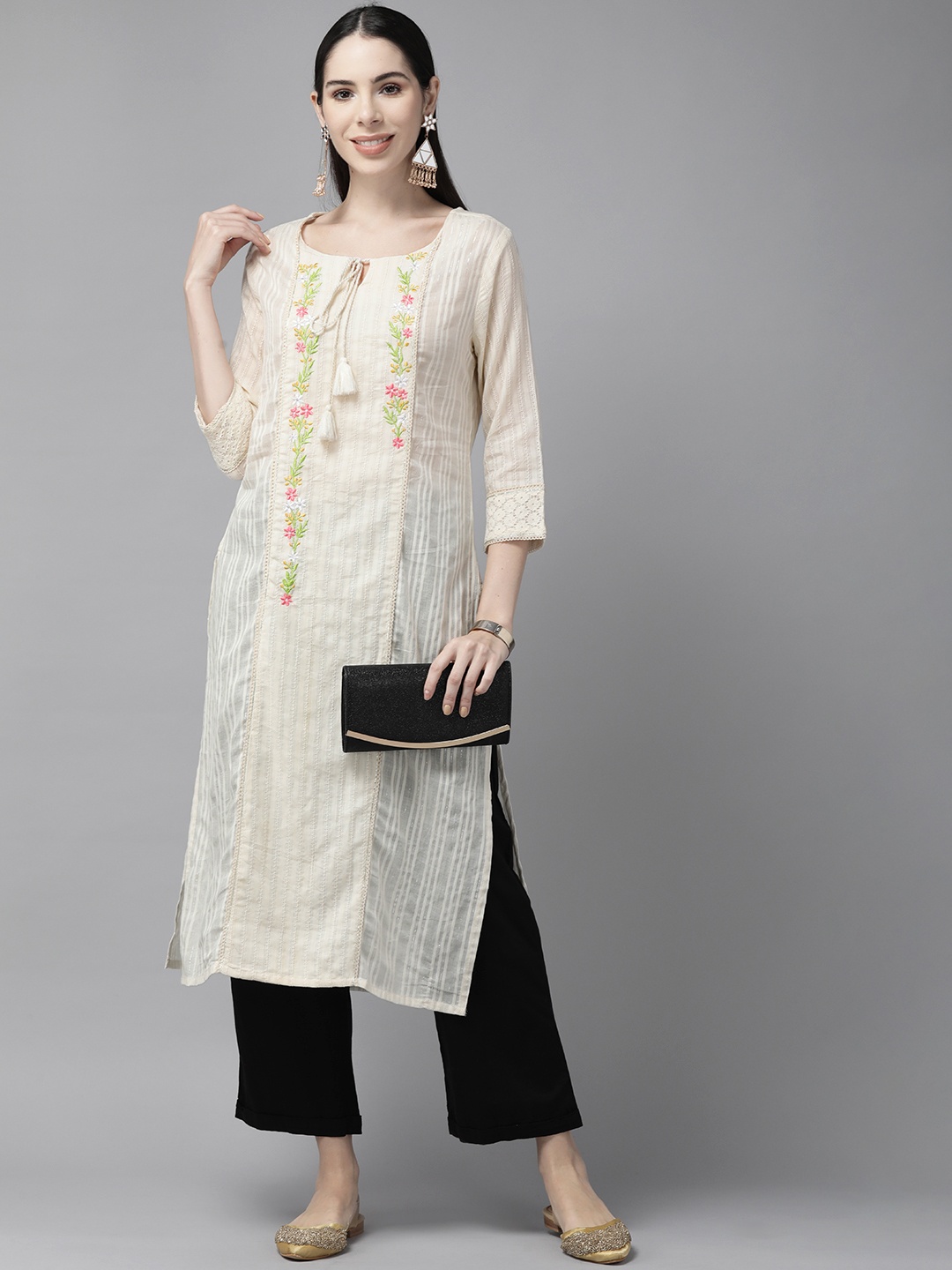 

Amirah s Women Cream-Coloured Pure Cotton Ethnic Motifs Embroidered Kurta