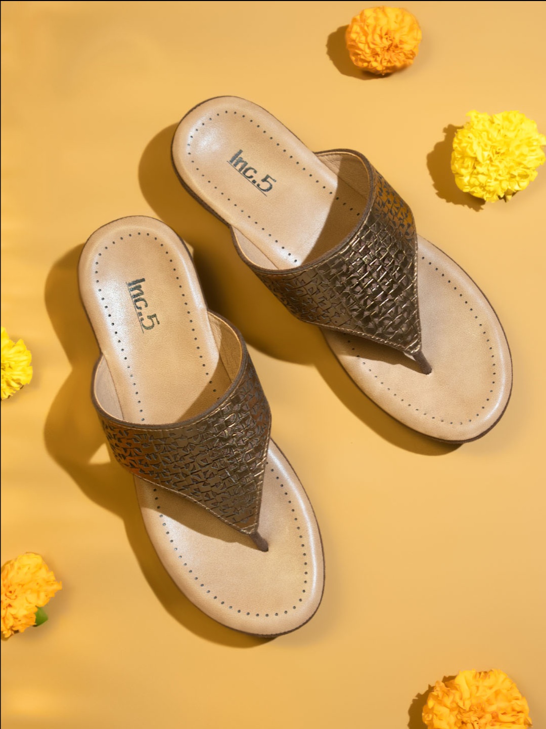

Inc 5 Women Brown Ethnic Comfort Sandals With Laser Cuts