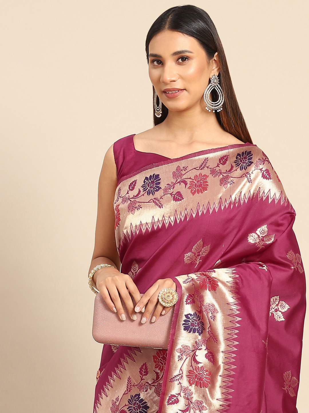 

Anouk Rustic Magenta & Gold-Toned Floral Silk Blend Banarasi Saree