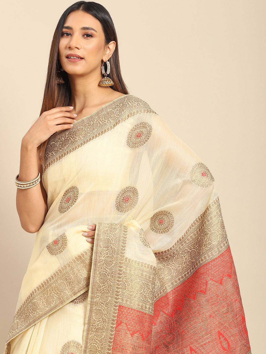 

Anouk Cream-Coloured & Gold-Toned Ethnic Motifs Silk Blend Banarasi Saree