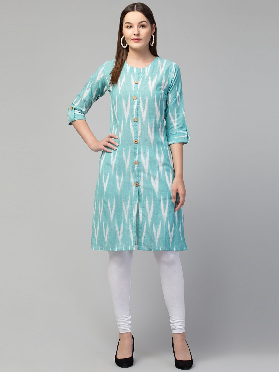 

Apraa & Parma Women Blue & White Chevron Pure Cotton Kurta