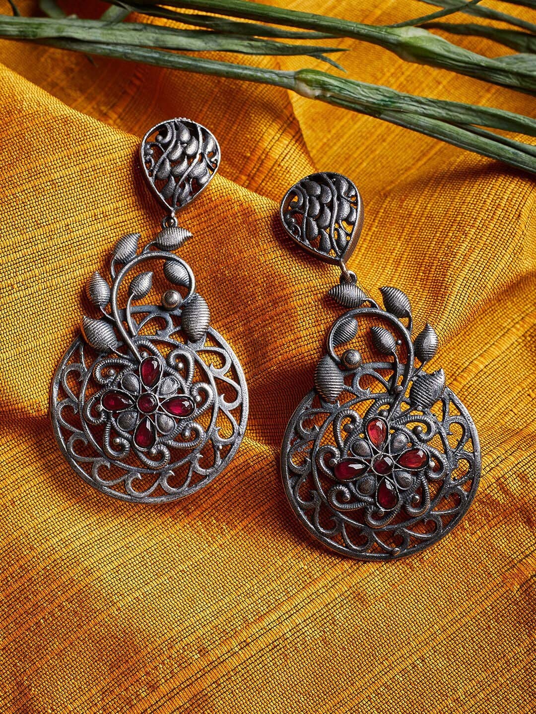 

ZeroKaata Silver Plated Contemporary Drop Earrings
