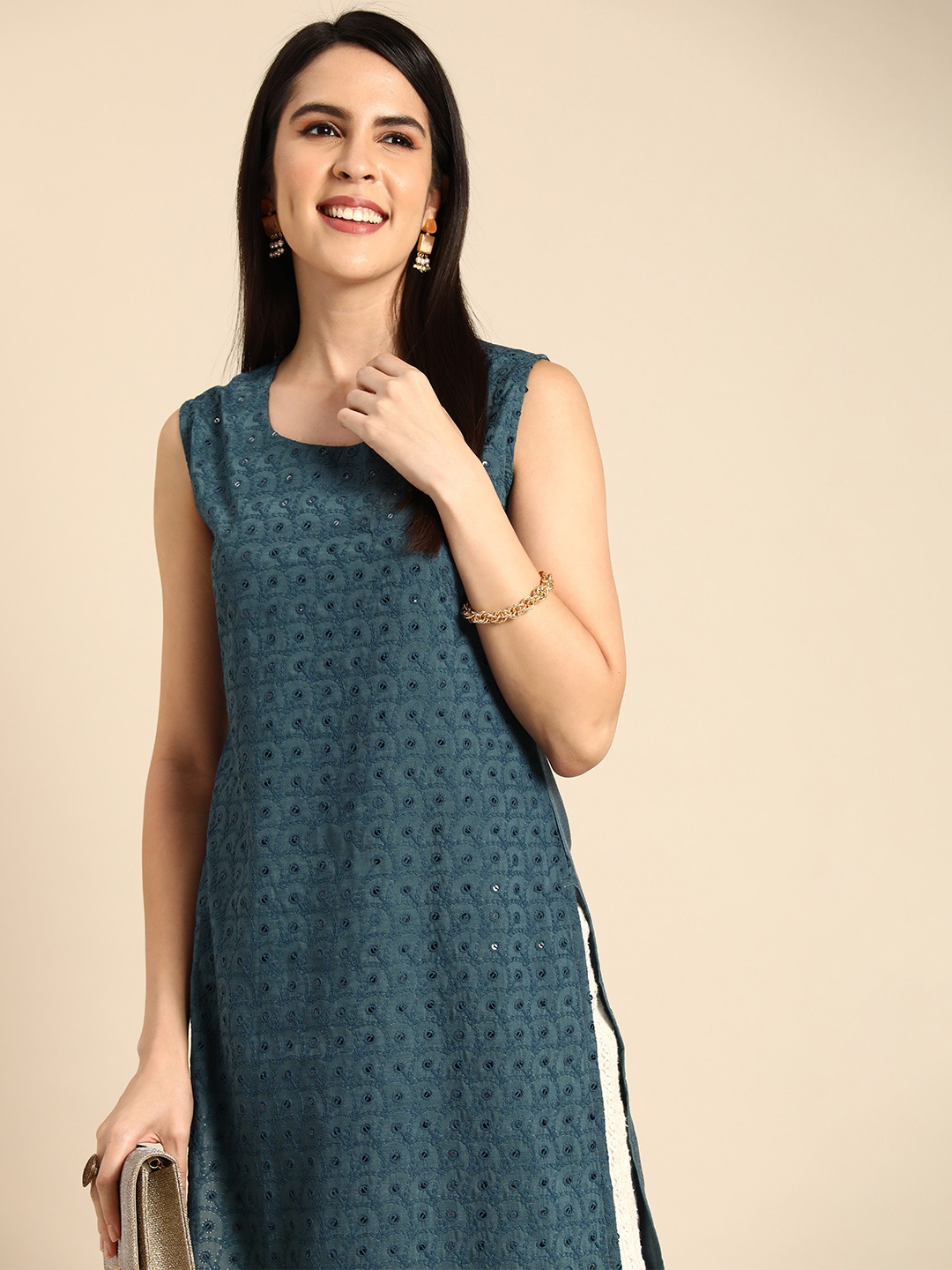 

Anouk Women Embroidered Kurta, Teal