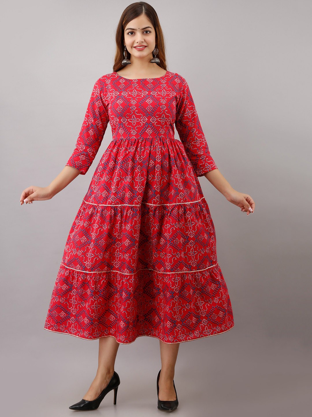 

Women Touch Floral Printed Gotta Patti Anarkali Cotton Kurta, Pink