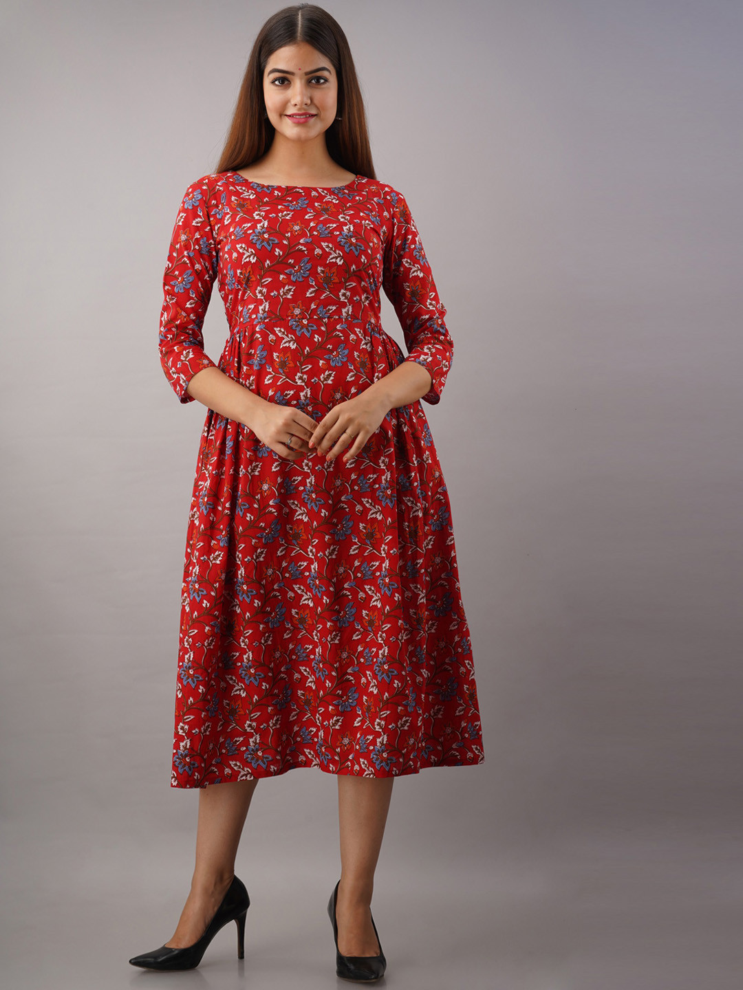 

Women Touch Women Red & Blue Floral Printed Cotton Kurta