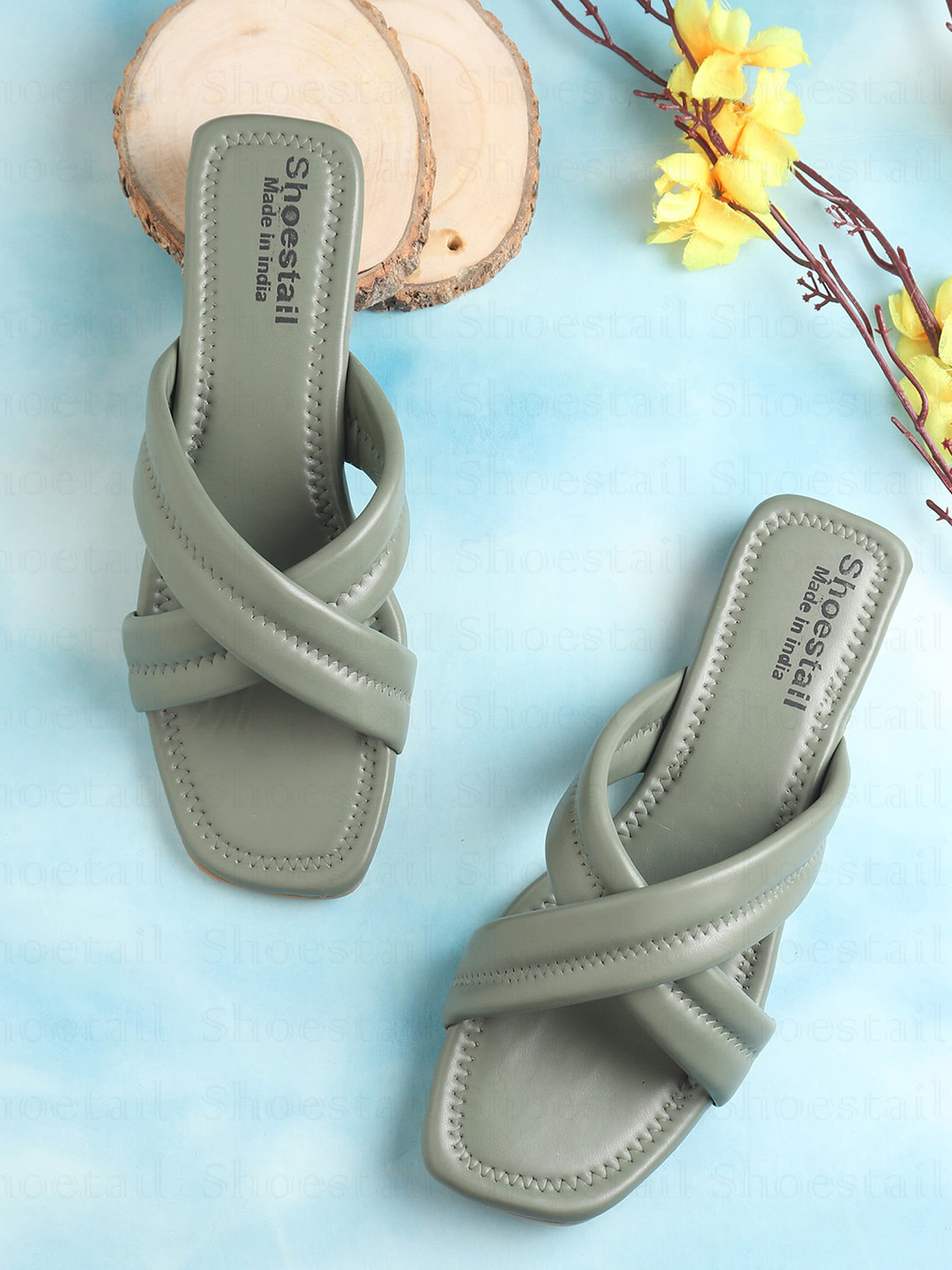 

Shoestail Women Green Open Toe Flats