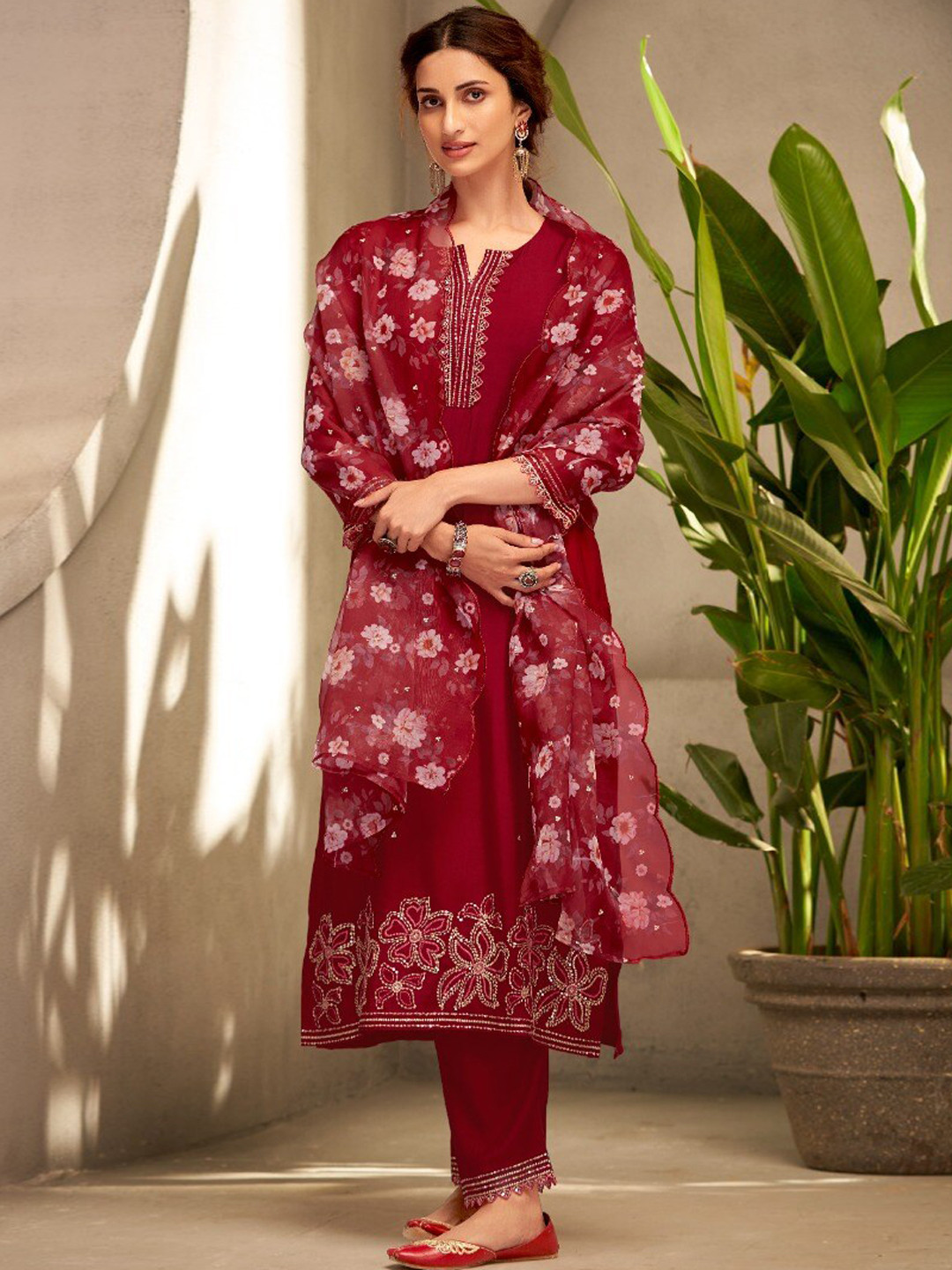 

AUTUMN LANE Women Maroon Floral Embroidered Kurta with Trousers & Dupatta