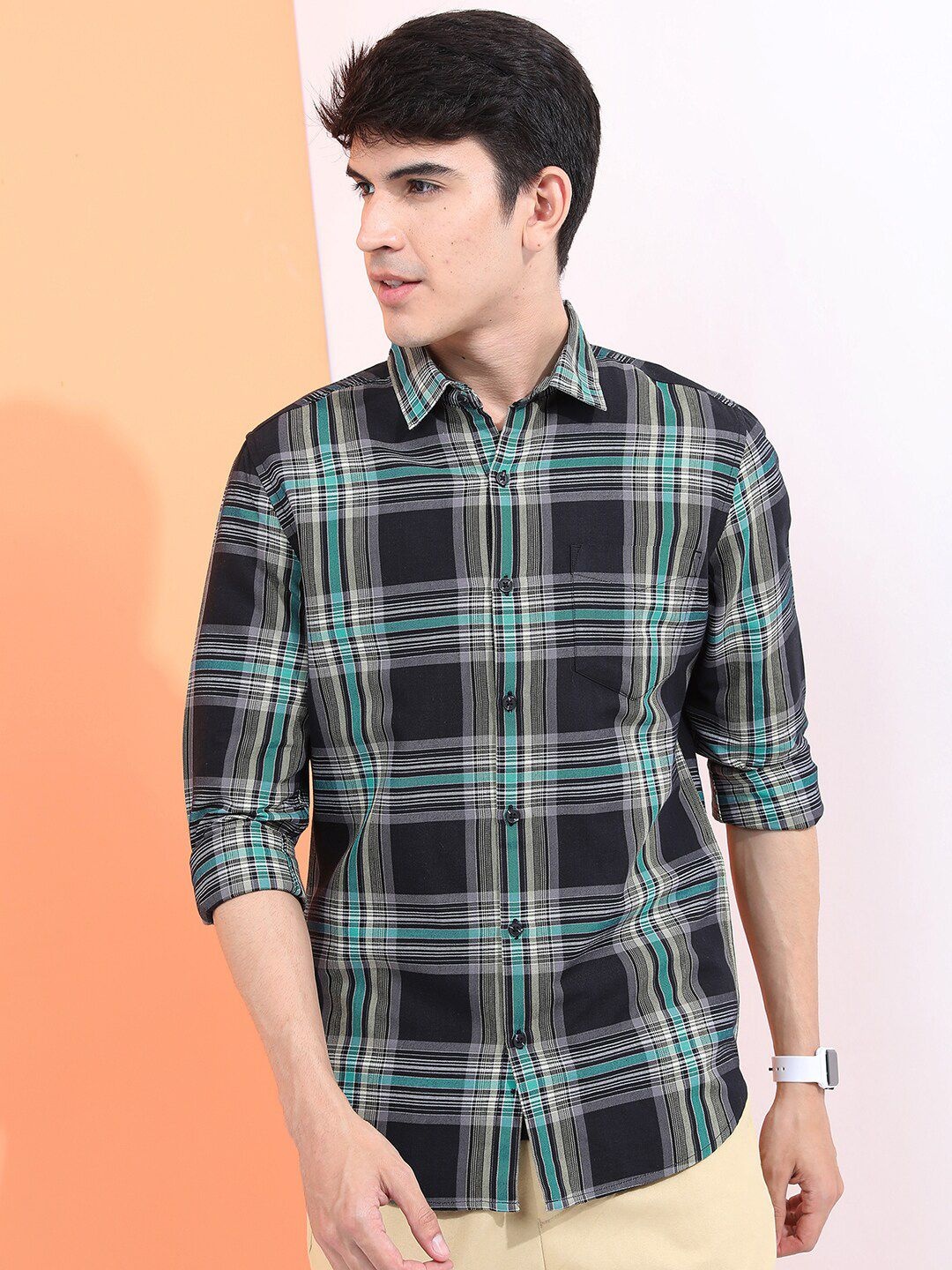 

HIGHLANDER Men Black & Green Slim Fit Checked Casual Shirt