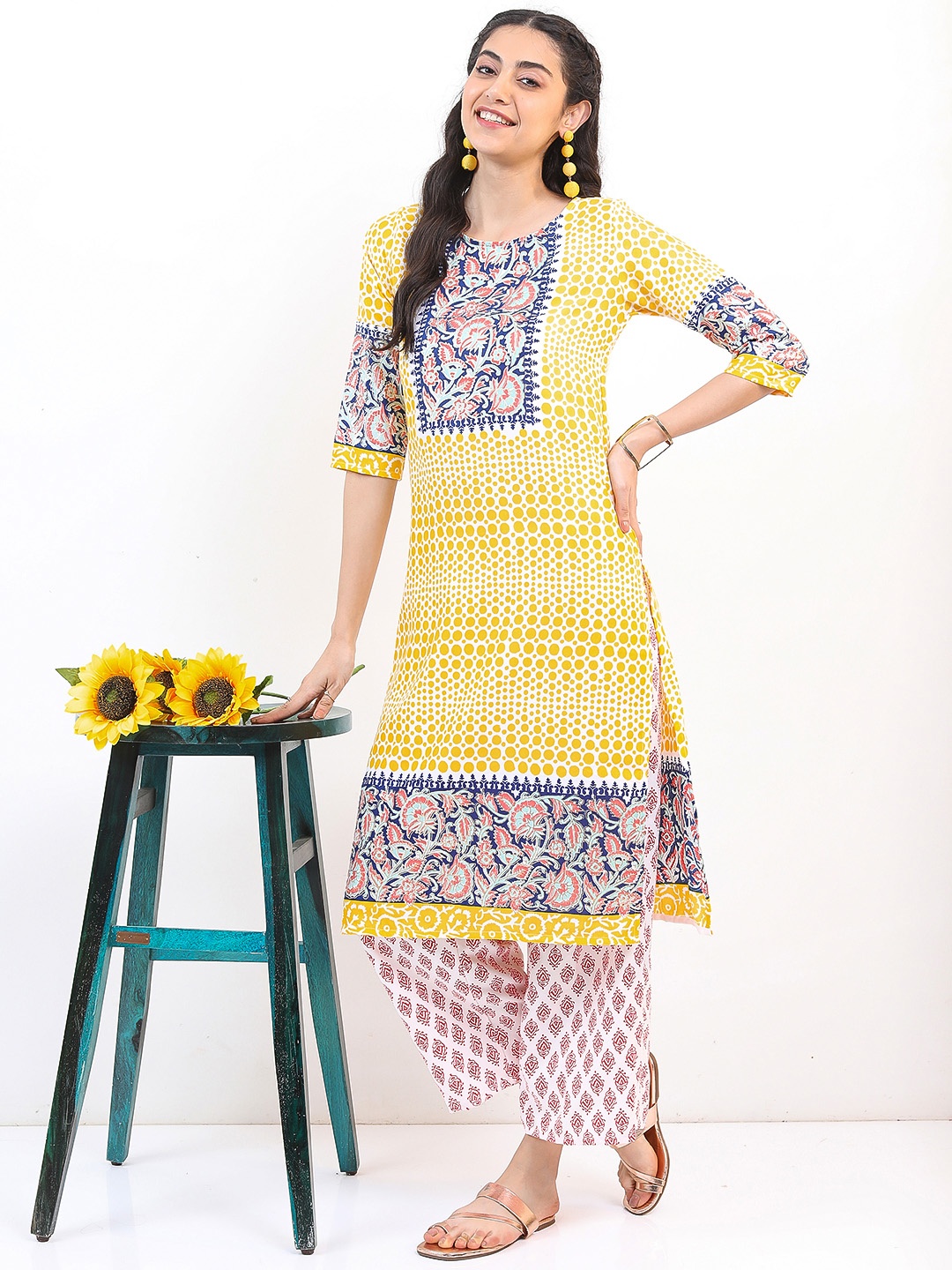 

Vishudh Geometric Printed Kurta, Yellow