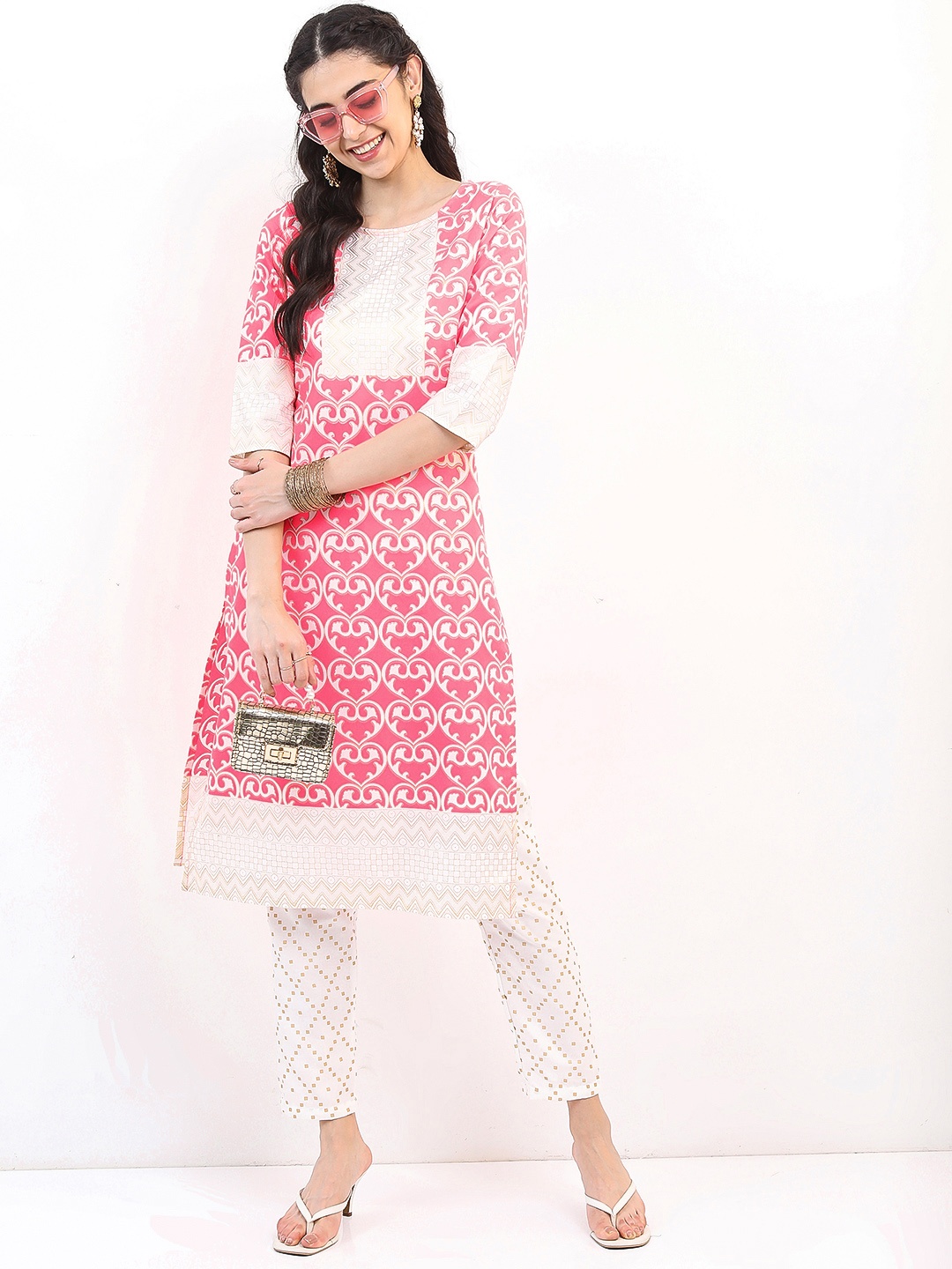 

Vishudh Women Pink & White Ethnic Motifs Printed Kurta