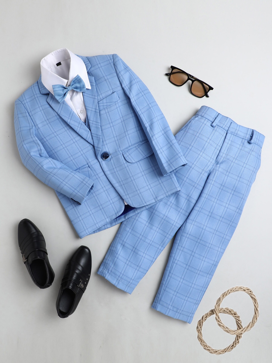 

Jeetethnics Infant Boys Blue Checked 4-Piece Single-Breasted Suits