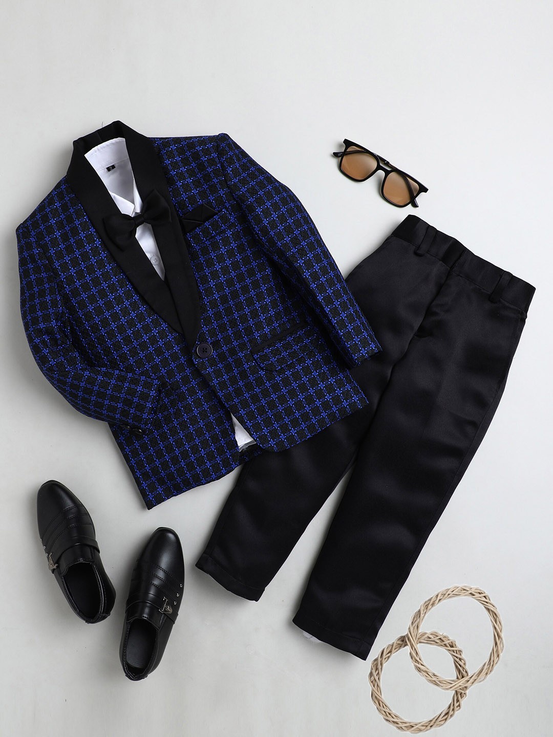 

Jeetethnics Boys Navy Blue Checked Single Breasted Four Piece Suits