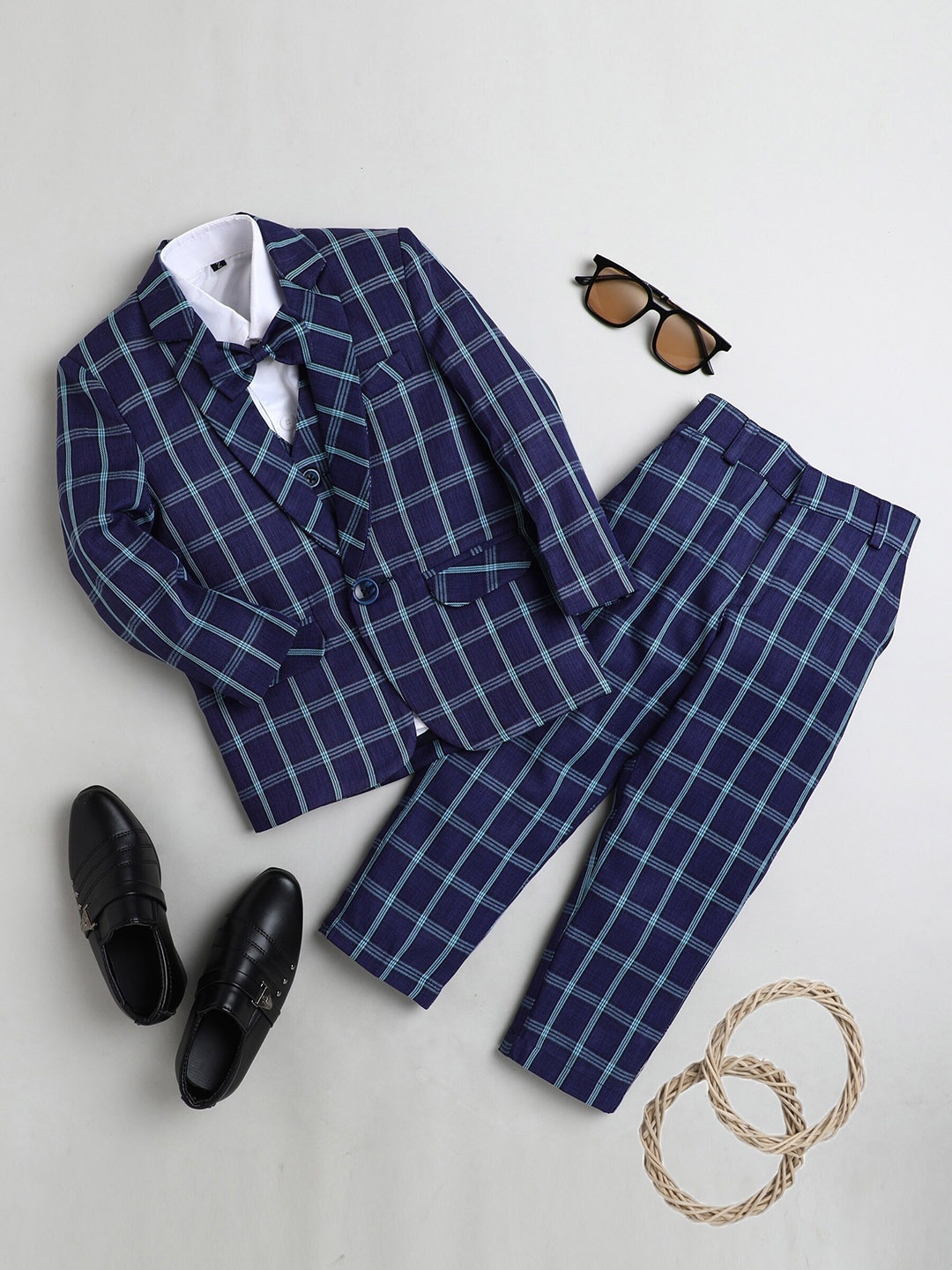 

Jeetethnics Boys Navy Blue Checked 4-Piece Single-Breasted Partywear Suit
