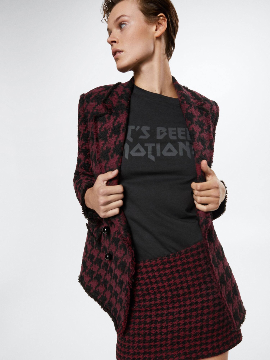 

MANGO Women Houndstooth Design Double-Breasted Sustainable Blazer, Maroon