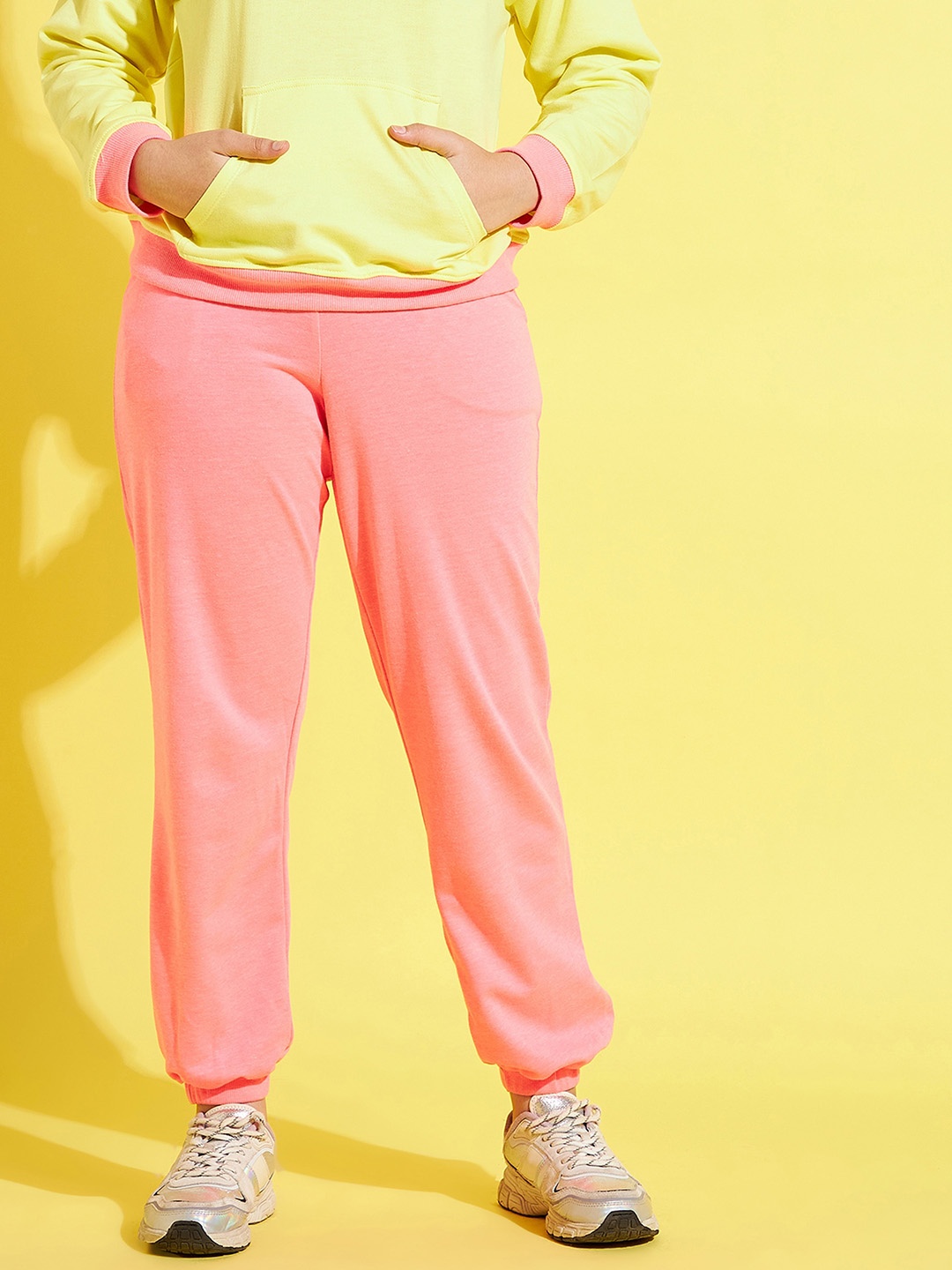 

Noh.Voh - SASSAFRAS Kids Girls Pink Solid Mid-Rise Joggers