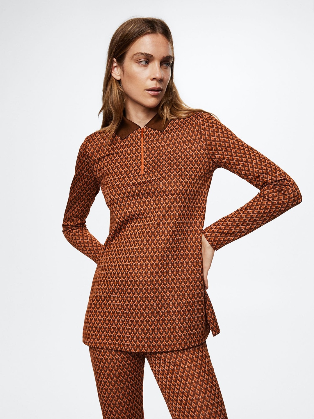 

MANGO Women Brown & Rust Orange Geometric Pattern Polo Collar Knitted Longline T-shirt
