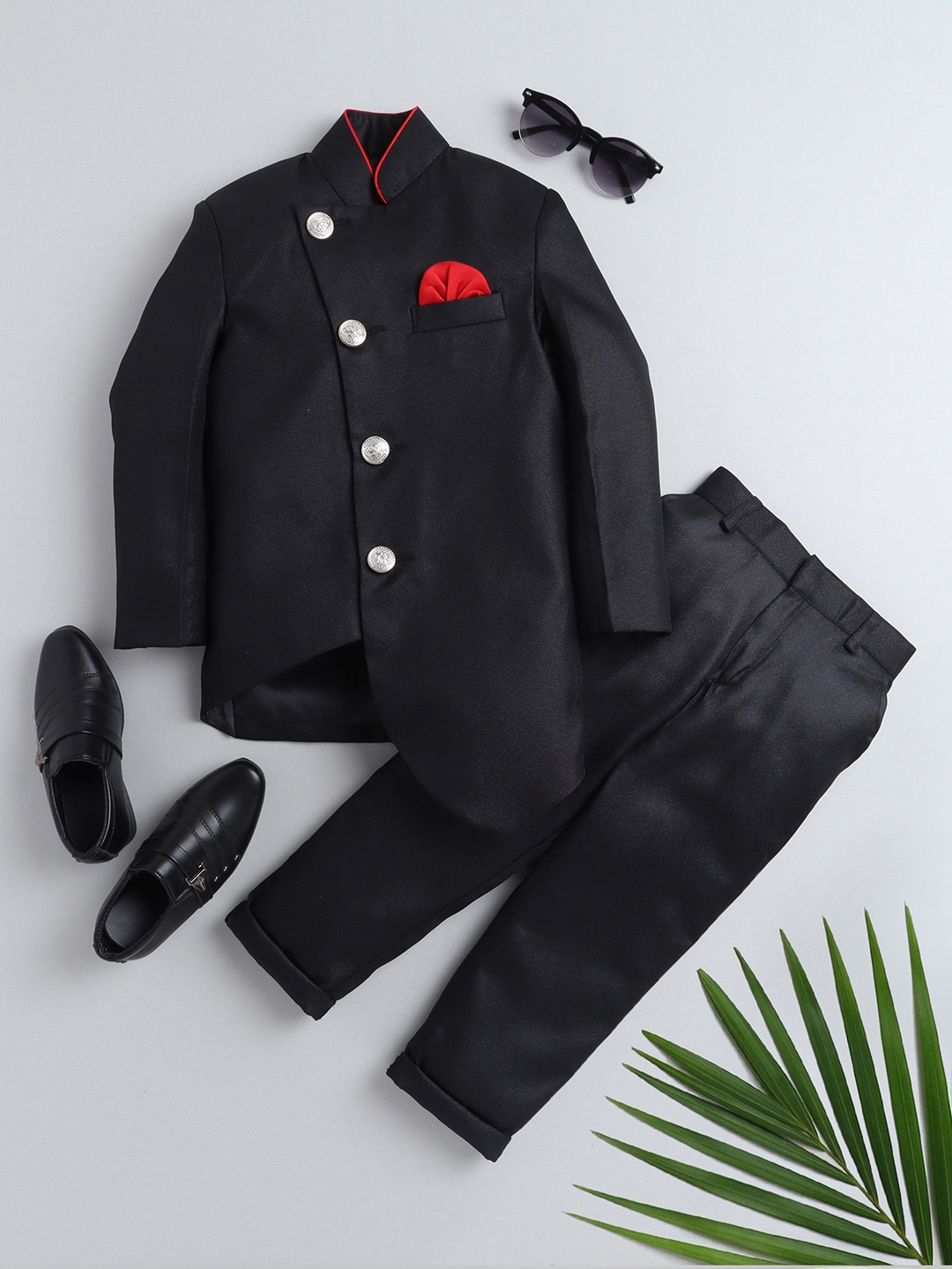

Jeetethnics Boys Black Solid Two-Piece Suit