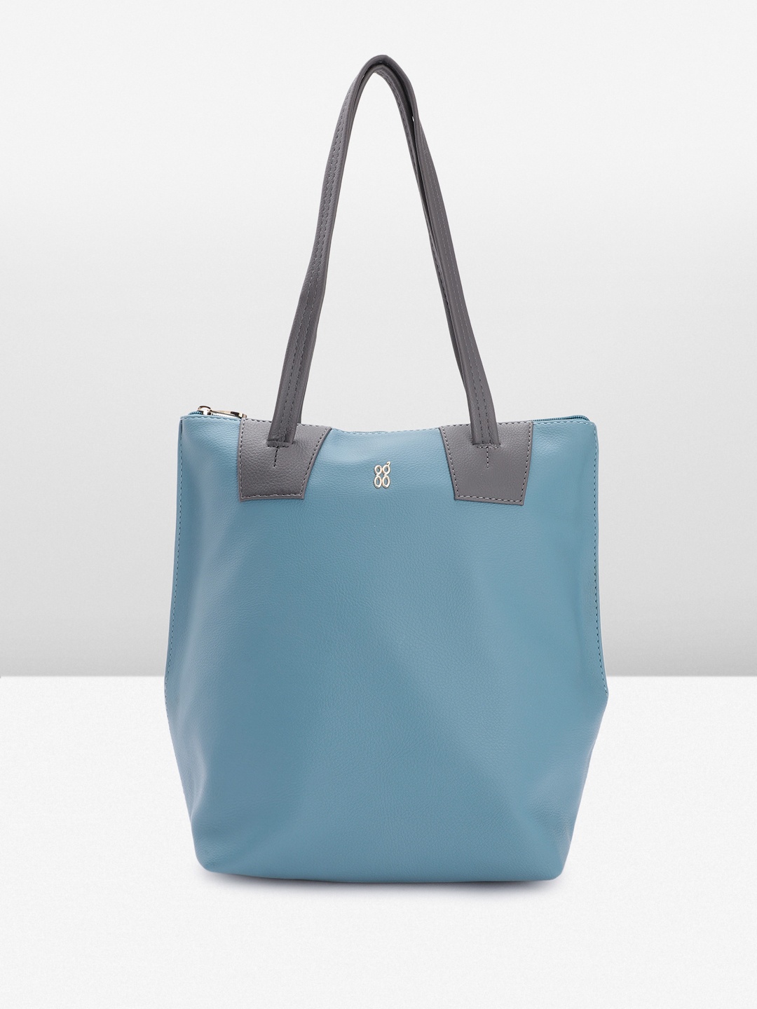 

Baggit Women Solid Shoulder Bag, Blue
