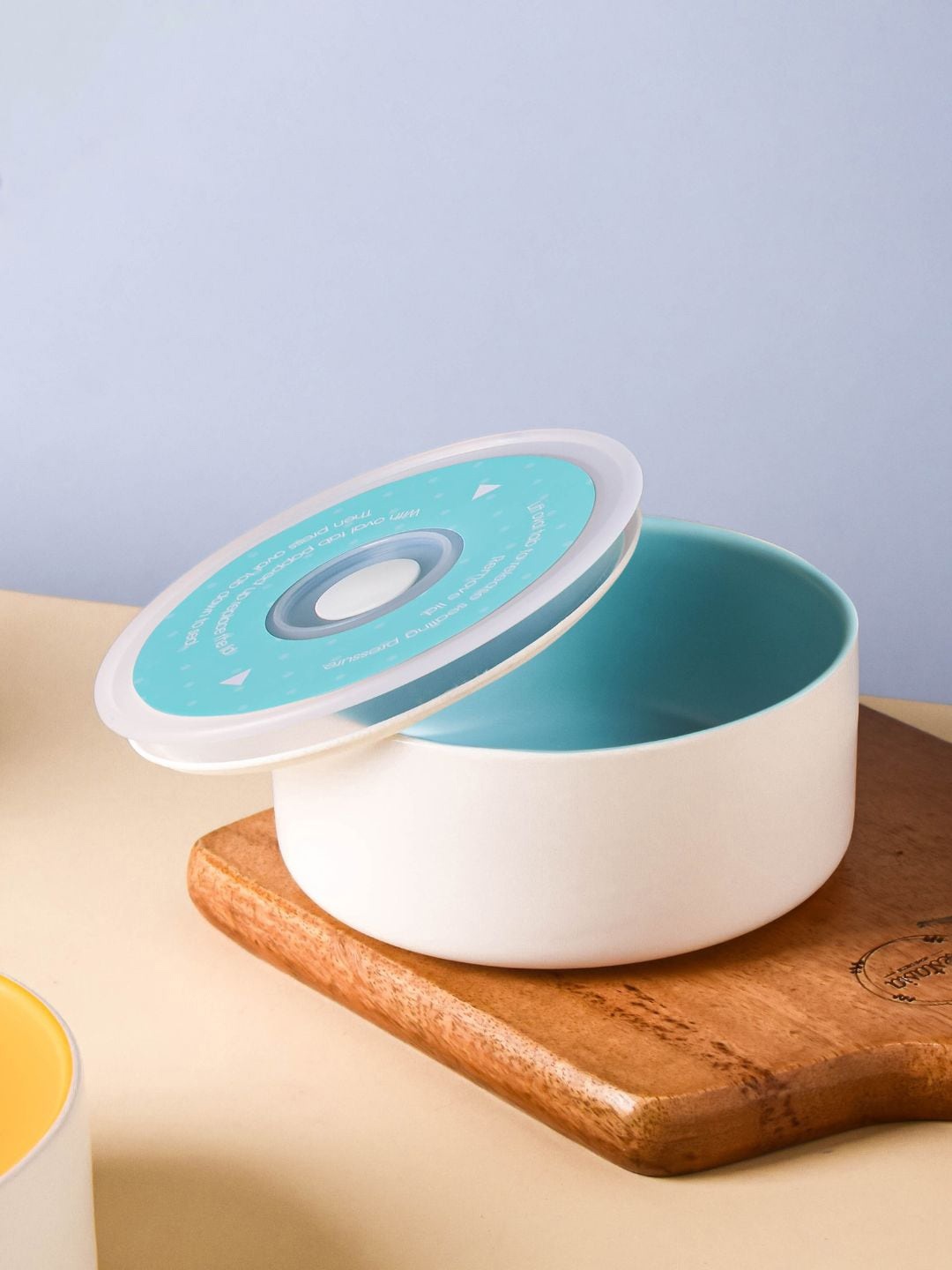 

Nestasia White Light Blue Solid Lunch Box