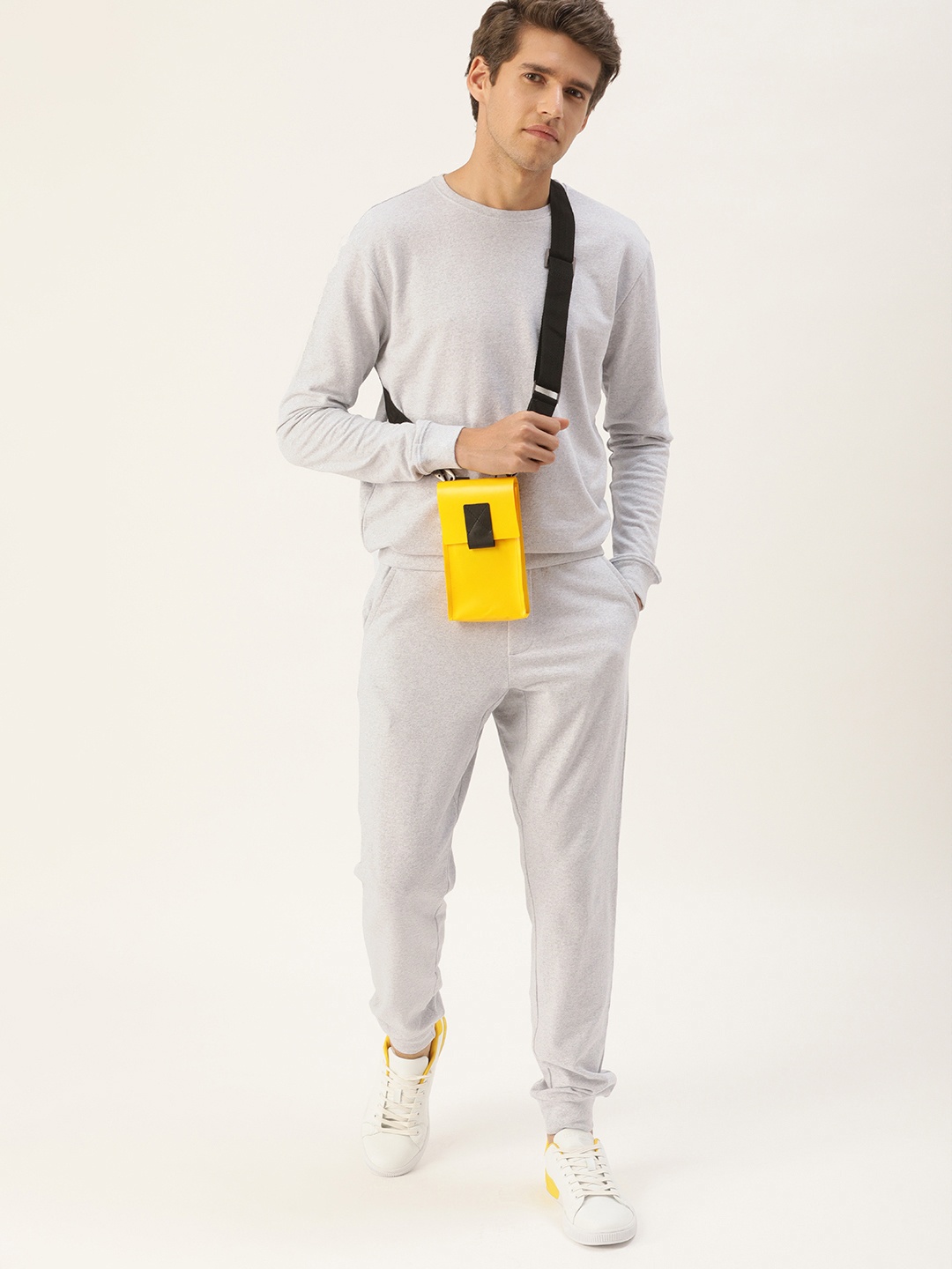 

Kook N Keech Men Grey Solid Sweatshirt and Joggers