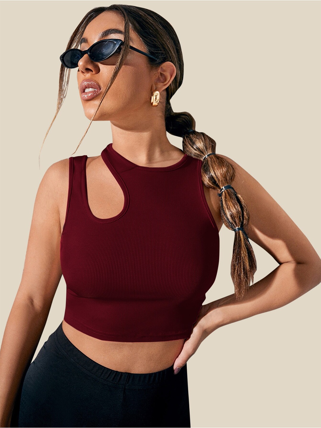 

AAHWAN Women Maroon Solid Cut Out Crop Top