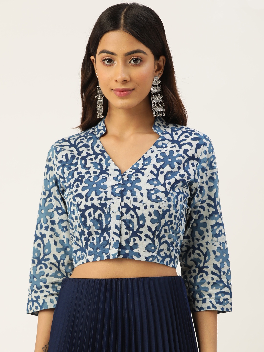 

Molcha Blue & White Geometric Print Pure Cotton Non-Padded Saree Blouse