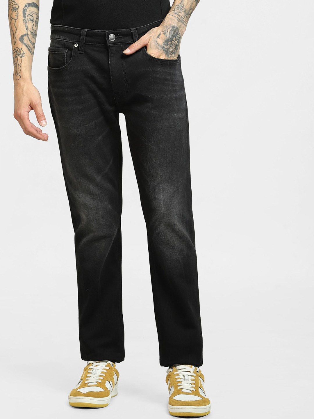 

Jack & Jones Men Regular Fit Low-Rise Light Fade Jeans, Black