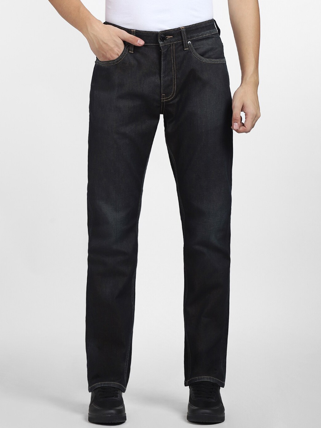 

Jack & Jones Men Black Straight Fit Low-Rise Light Fade Cotton Jeans