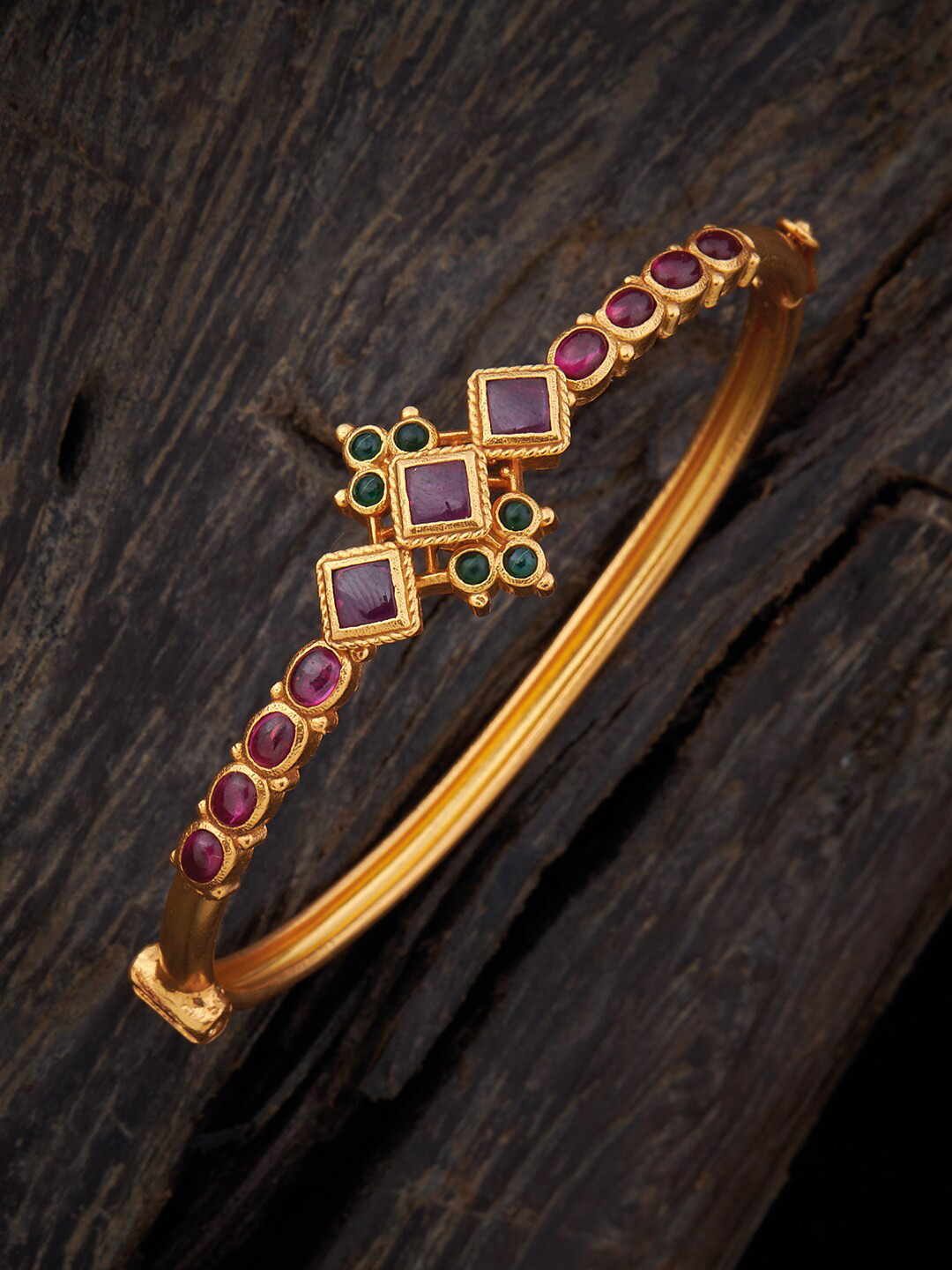 

Kushal's Fashion Jewellery Women Red & Gold-Toned Silver Gold-Plated Kada Bracelet